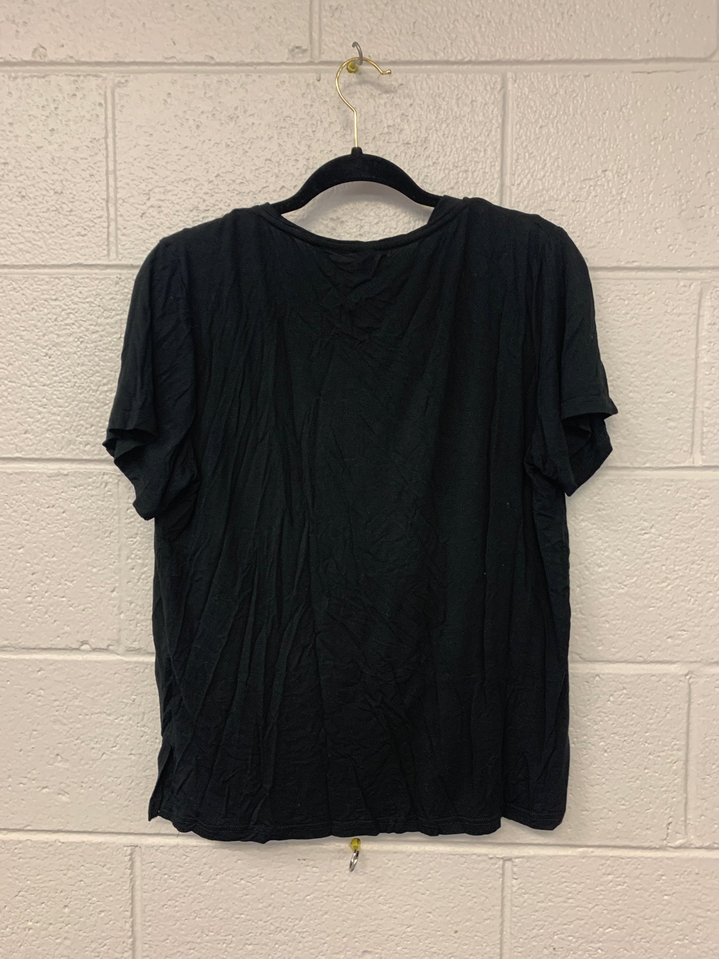 Outlet 7212 - Latched Mama Classic Crewneck Nursing Tee - Black - Large