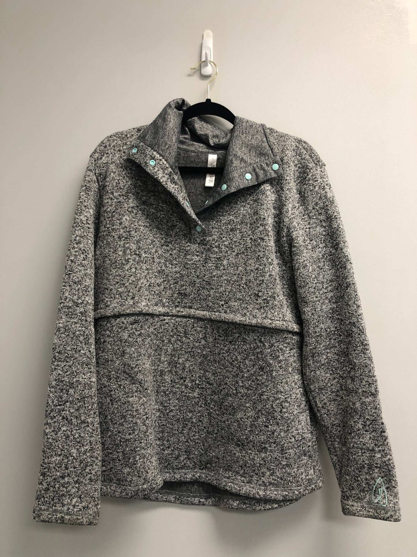 Outlet 6932 - Latched Mama Perfect Nursing Pullover - Heathered Grey - Large