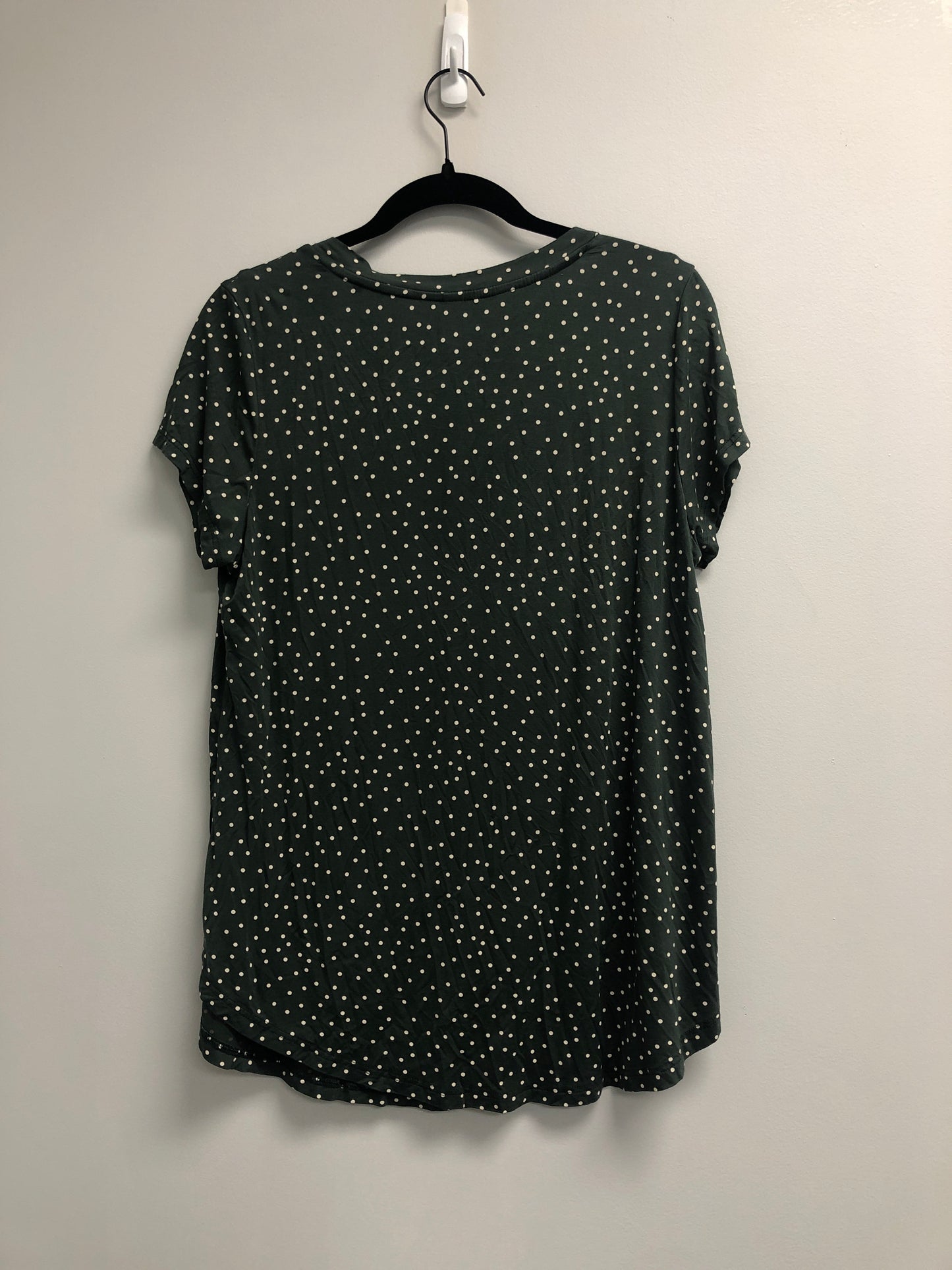 Outlet 6914 - Printed V-Neck Boyfriend Nursing Tee - Olive Dots - Medium