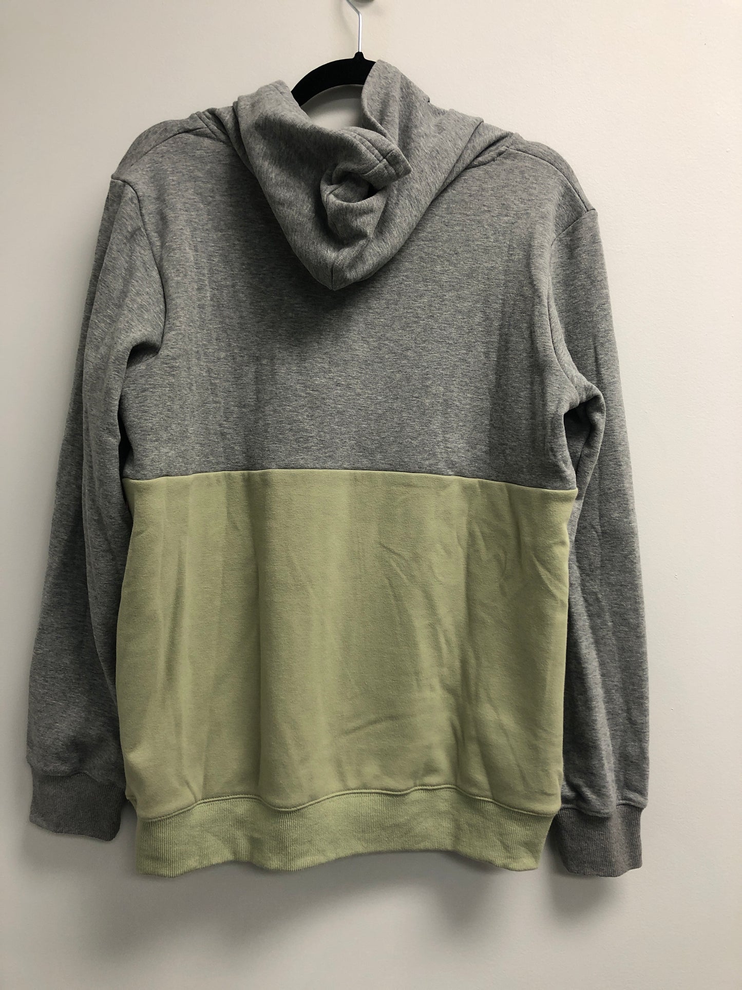 Outlet 7038 - Latched Mama Trailblazer Nursing Hoodie - Heather Grey/Fern - Large