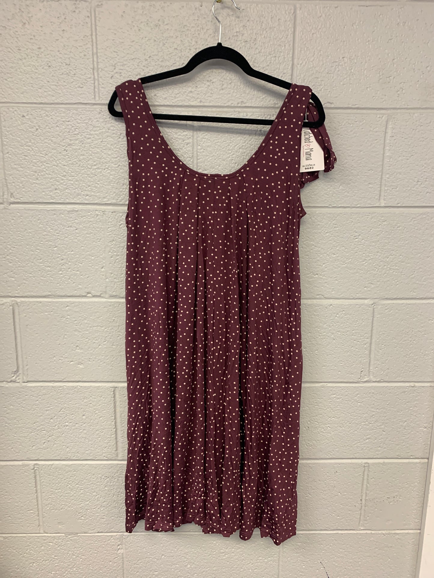 Outlet 7200 - The Momper® Printed Nursing Romper - Wine Dots - Standard