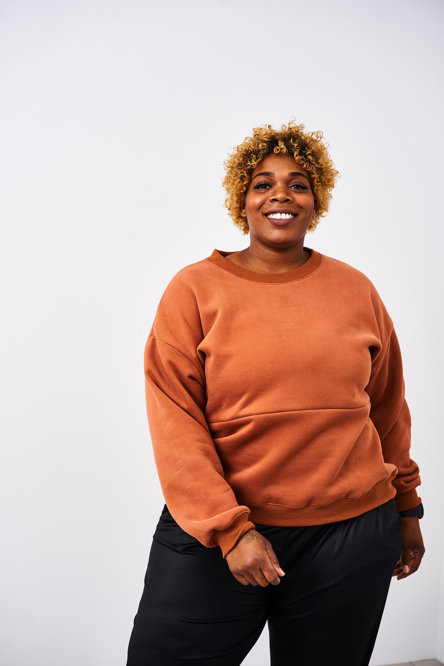 Latched Mama 635 Zip Nursing Crewneck