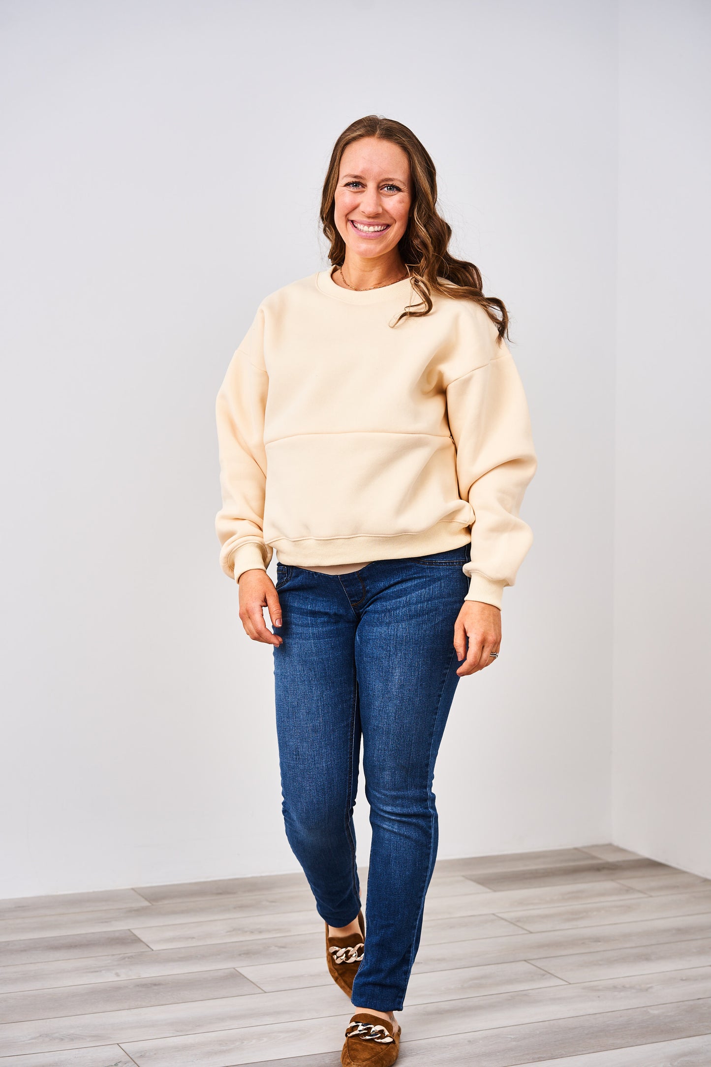 Latched Mama 635 Zip Nursing Crewneck