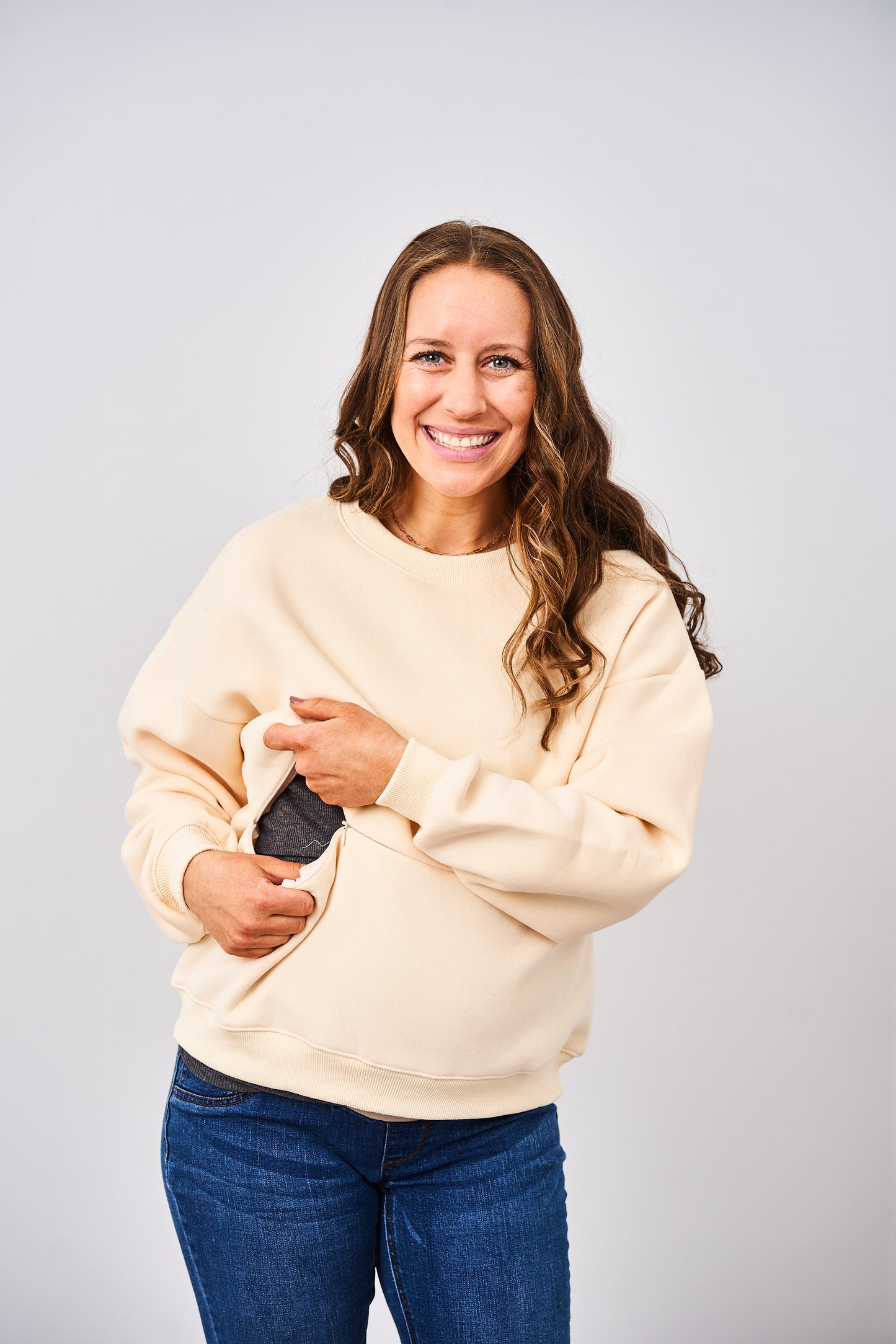 Latched Mama 635 Zip Nursing Crewneck