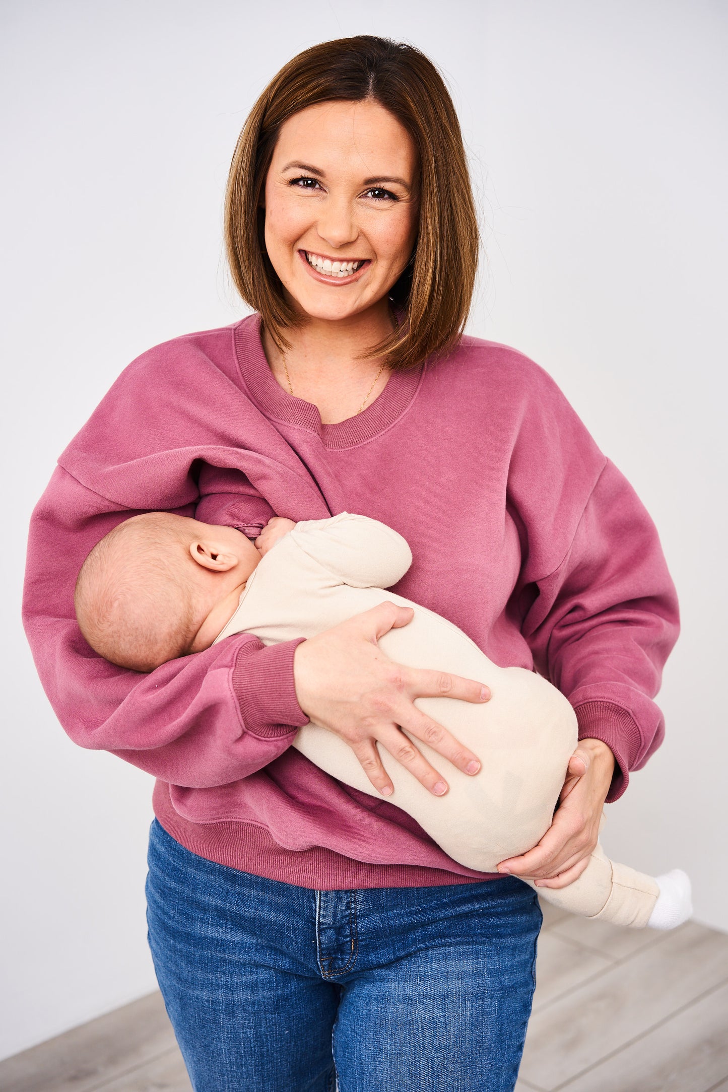 Latched Mama 635 Zip Nursing Crewneck