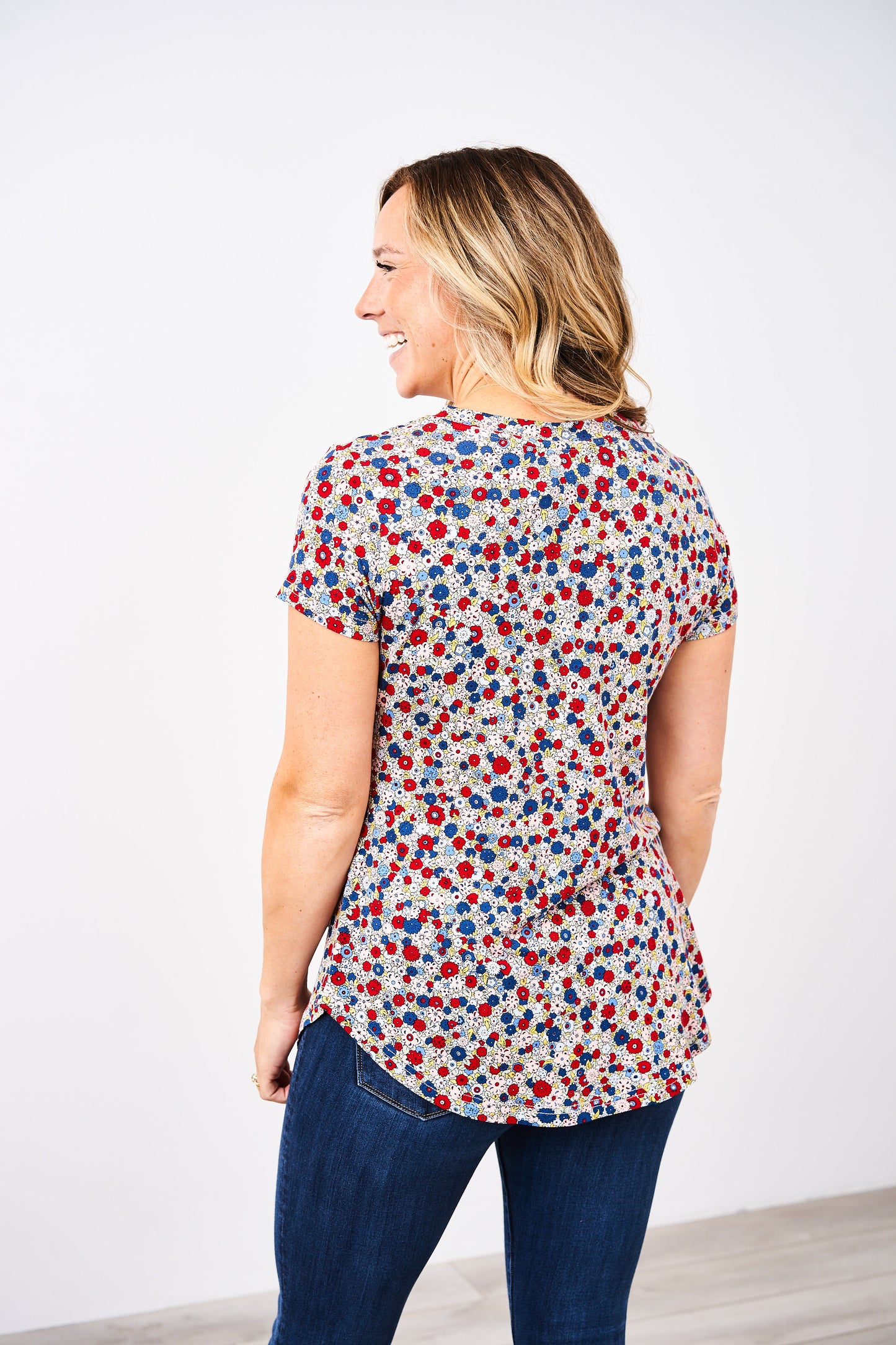 Printed V-Neck Boyfriend Nursing Tee