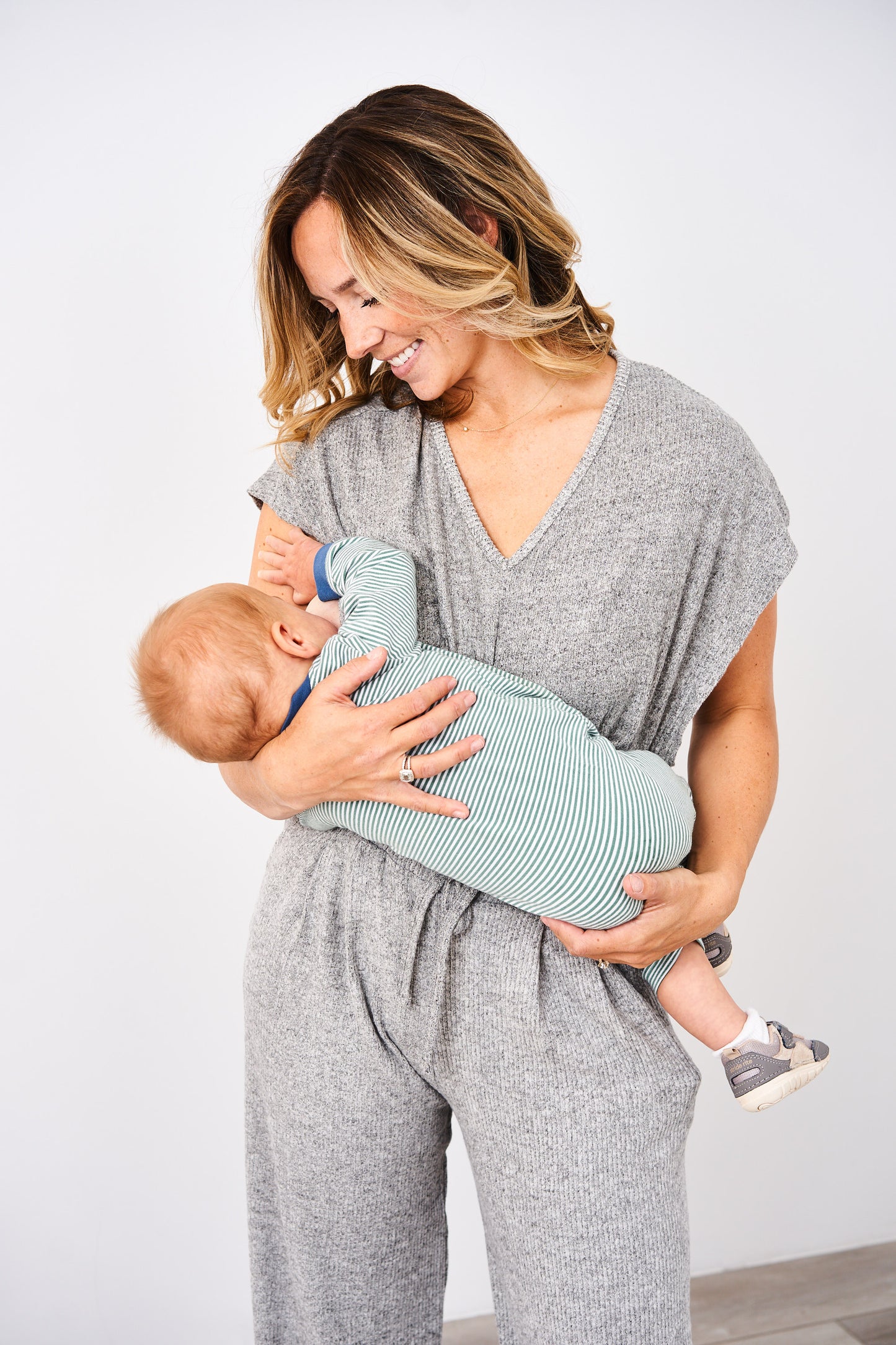 Latched Mama Endless Nursing Set