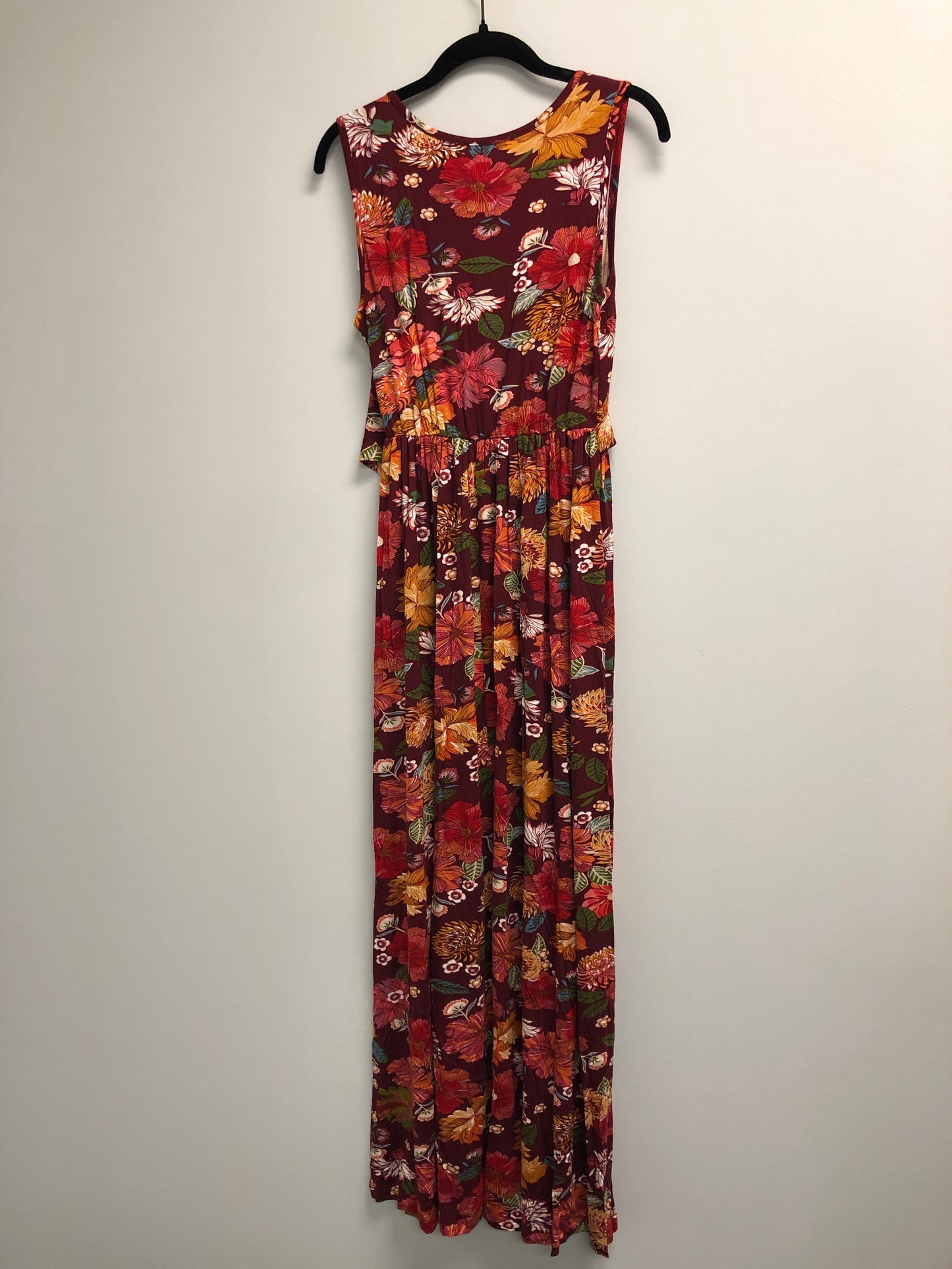 Outlet 7150 - Latched Mama Boardwalk Nursing Maxi - Wine Retro - Small