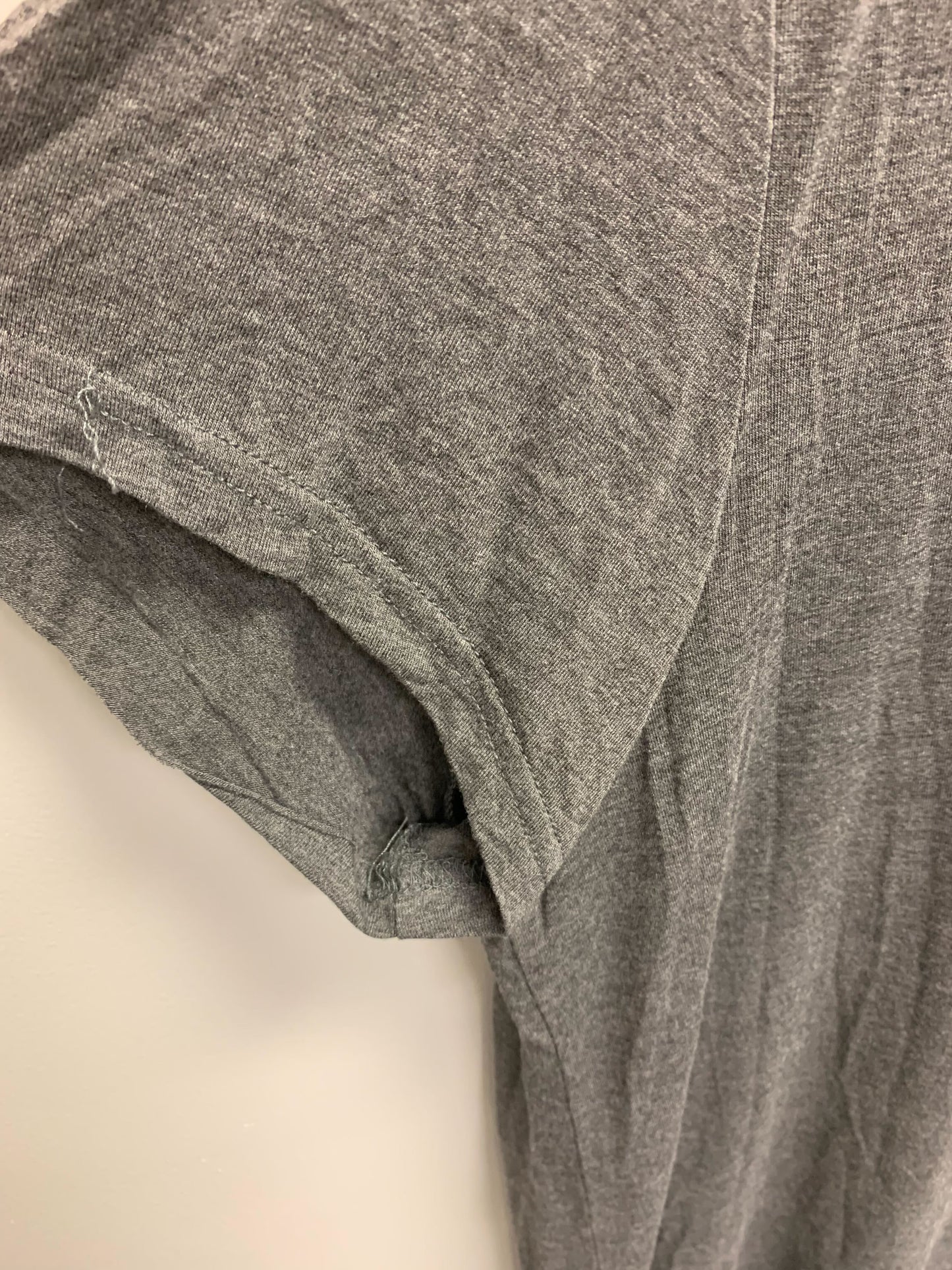 Outlet 5326 - V-Neck Boyfriend Nursing Tee - Charcoal - Large