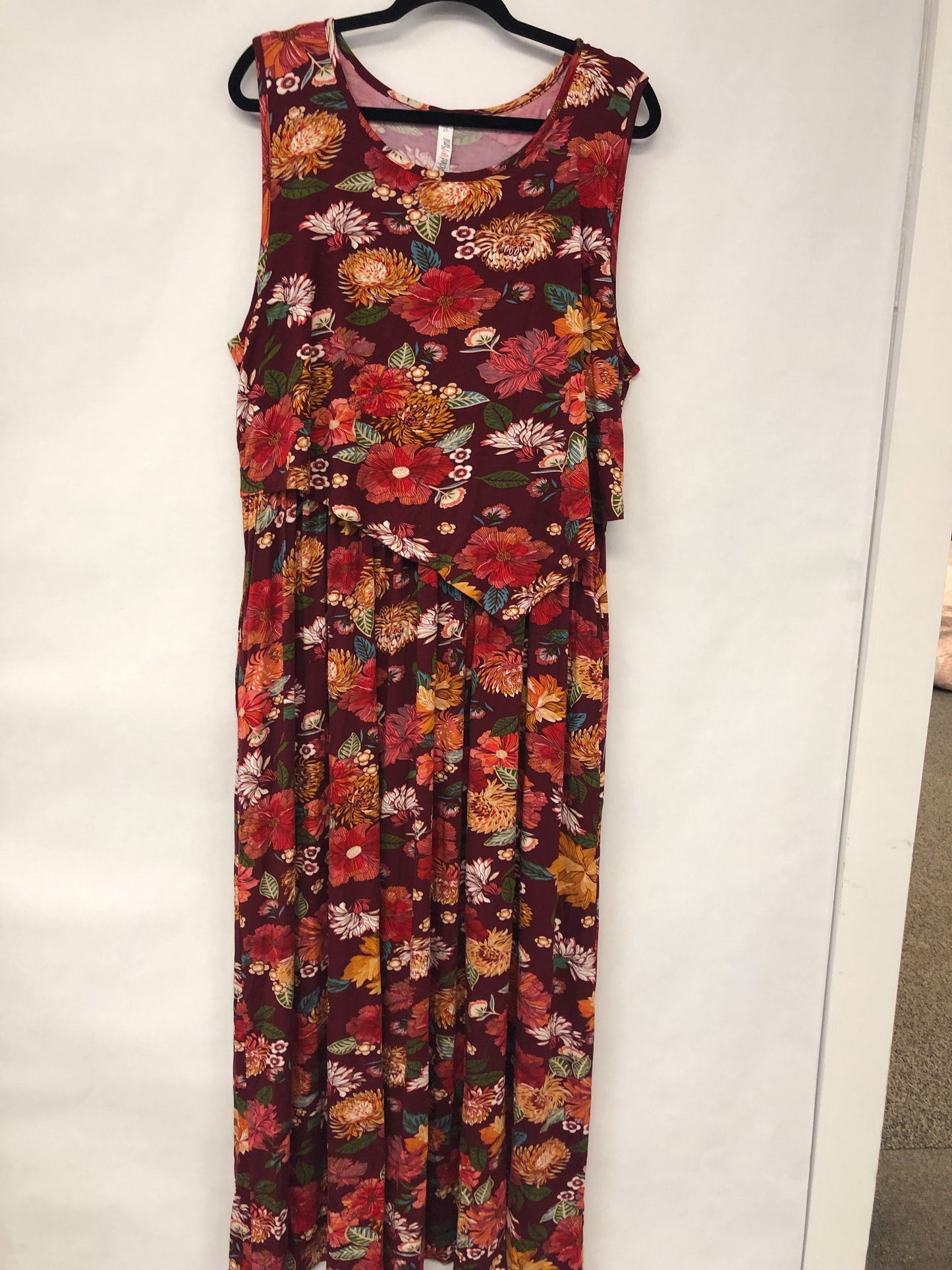 Outlet 6265 - Latched Mama Boardwalk Nursing Maxi - Wine Retro - 2X