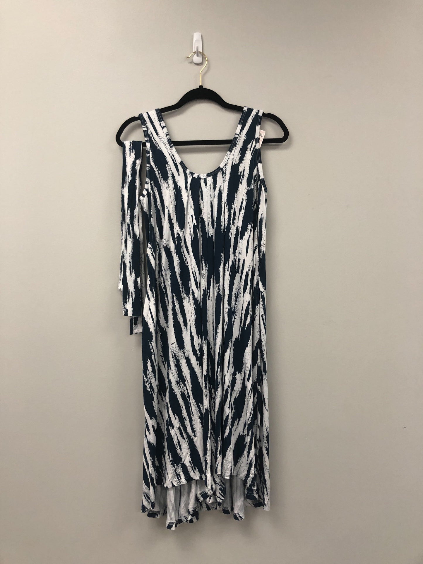 Outlet 5551 - Latched Mama Printed Nursing Romper - Alpenglow - Petite