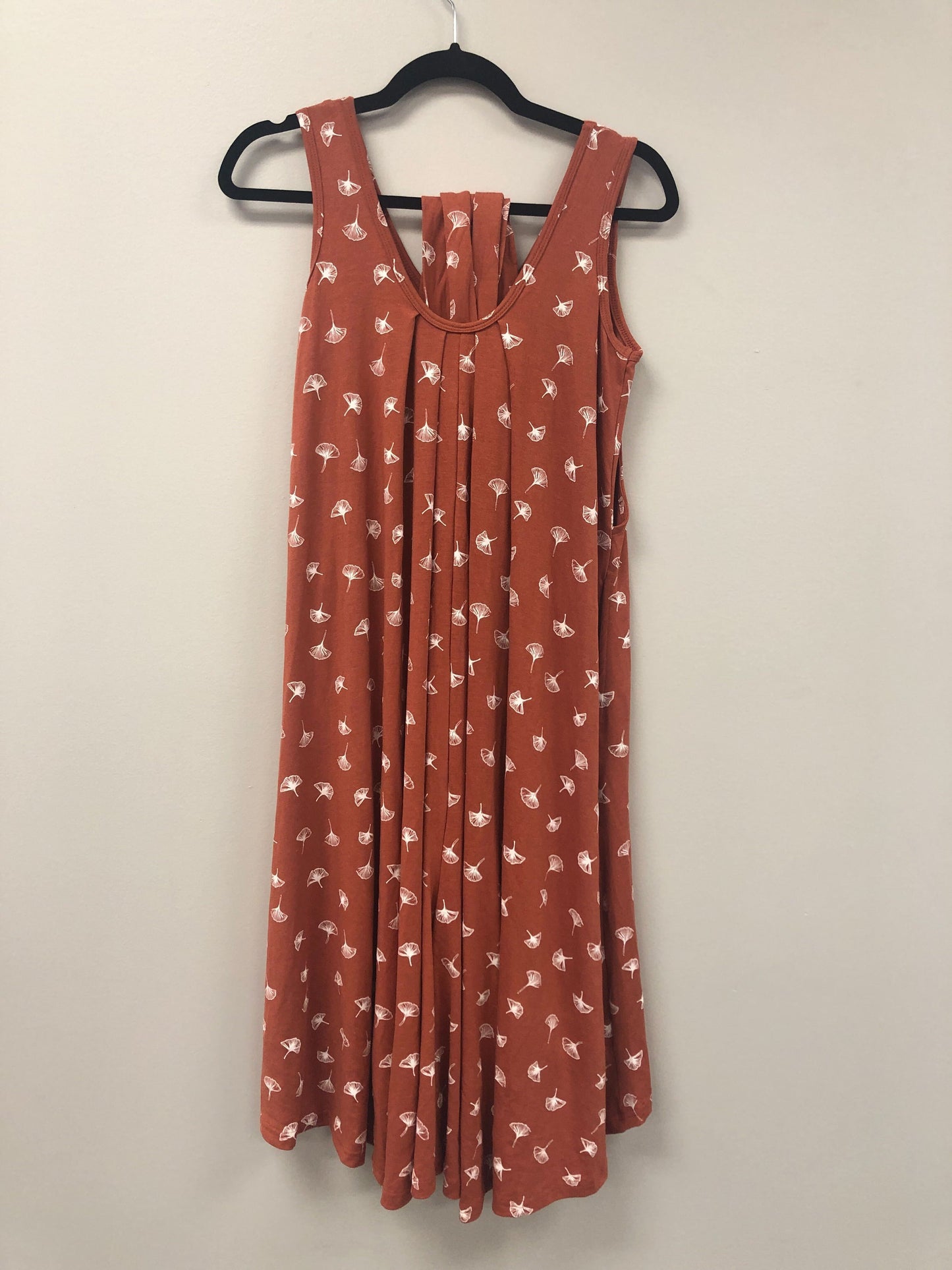 Outlet 5649 - Latched Mama Printed Nursing Romper - Ginkgo Leaf - Petite