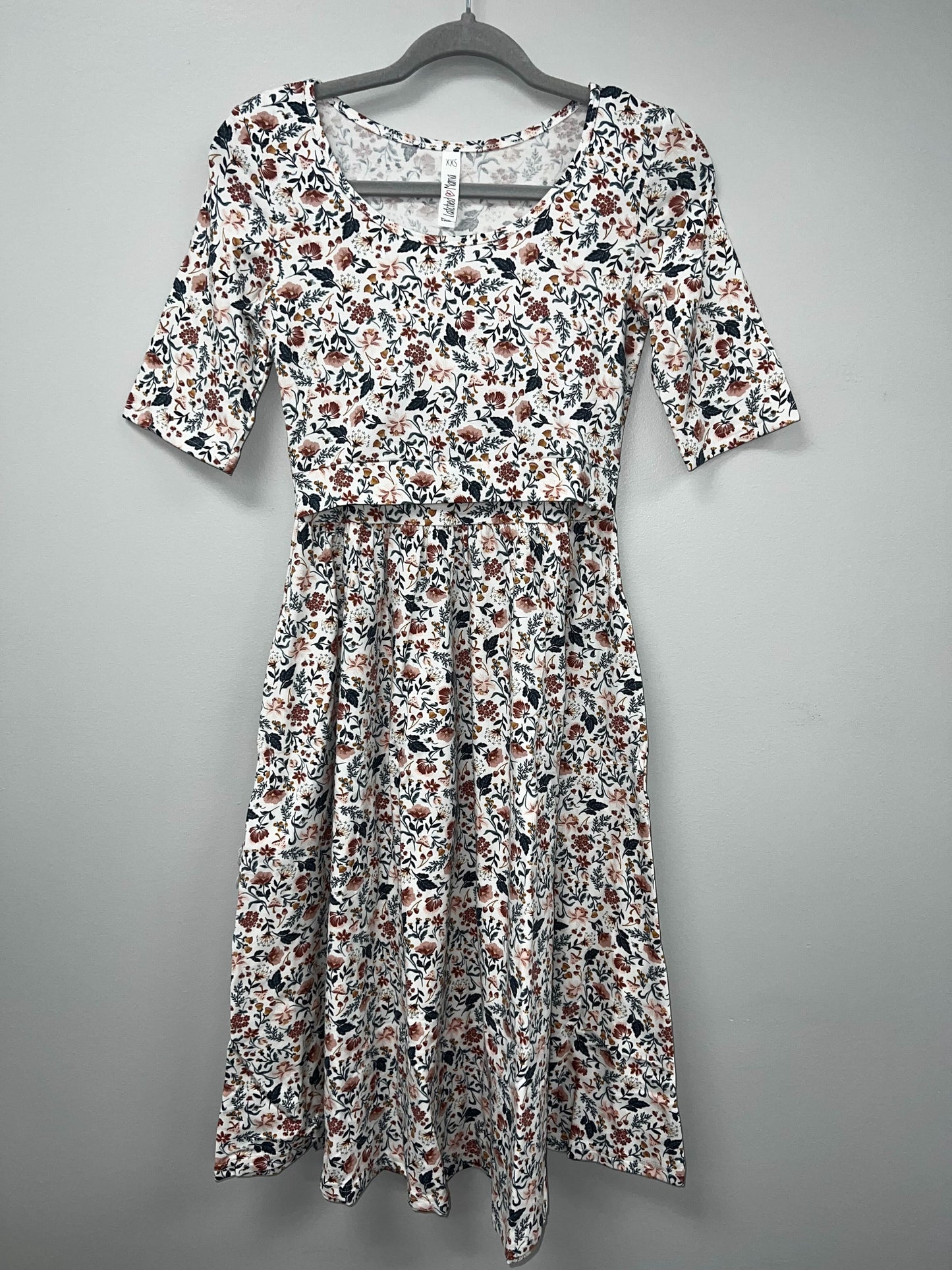 Outlet 5693 - Latched Mama Classic Cotton Nursing Dress - Wonderland Floral - Extra Extra Small
