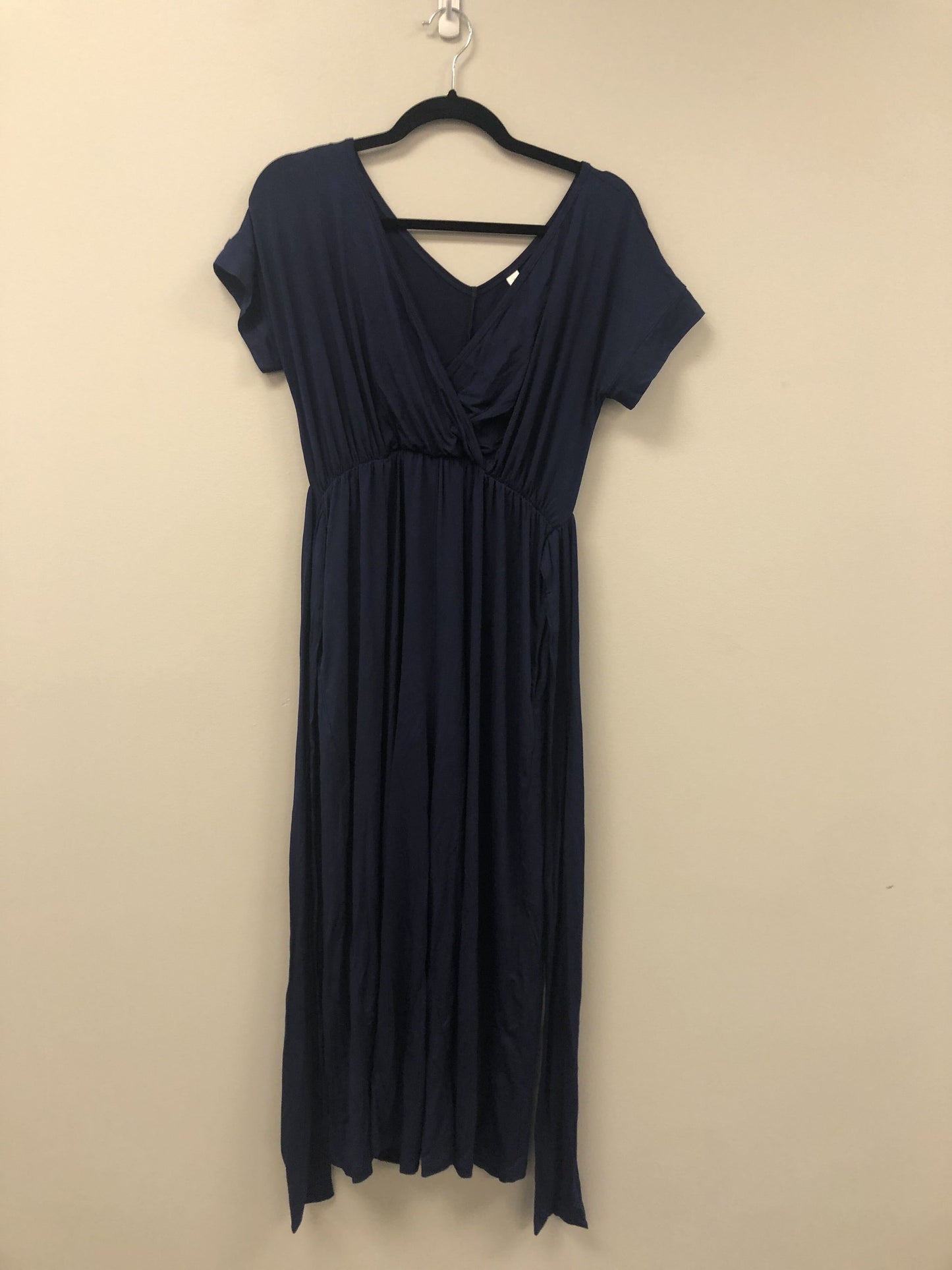 Outlet 5675 - Latched Mama V-Neck Nursing Jumpsuit - Navy - Small