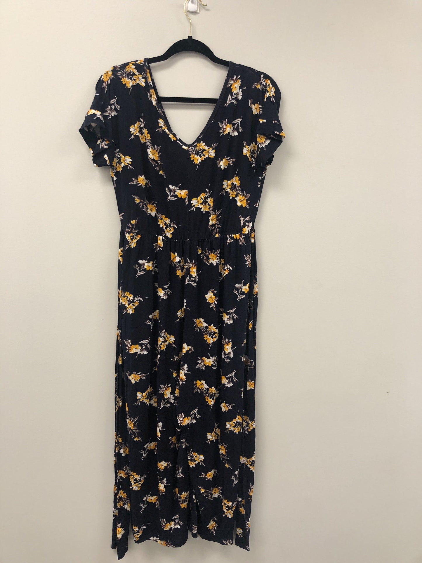 Outlet 5887 - Latched Mama V-Neck Nursing Jumpsuit - Canary Blooms - Medium