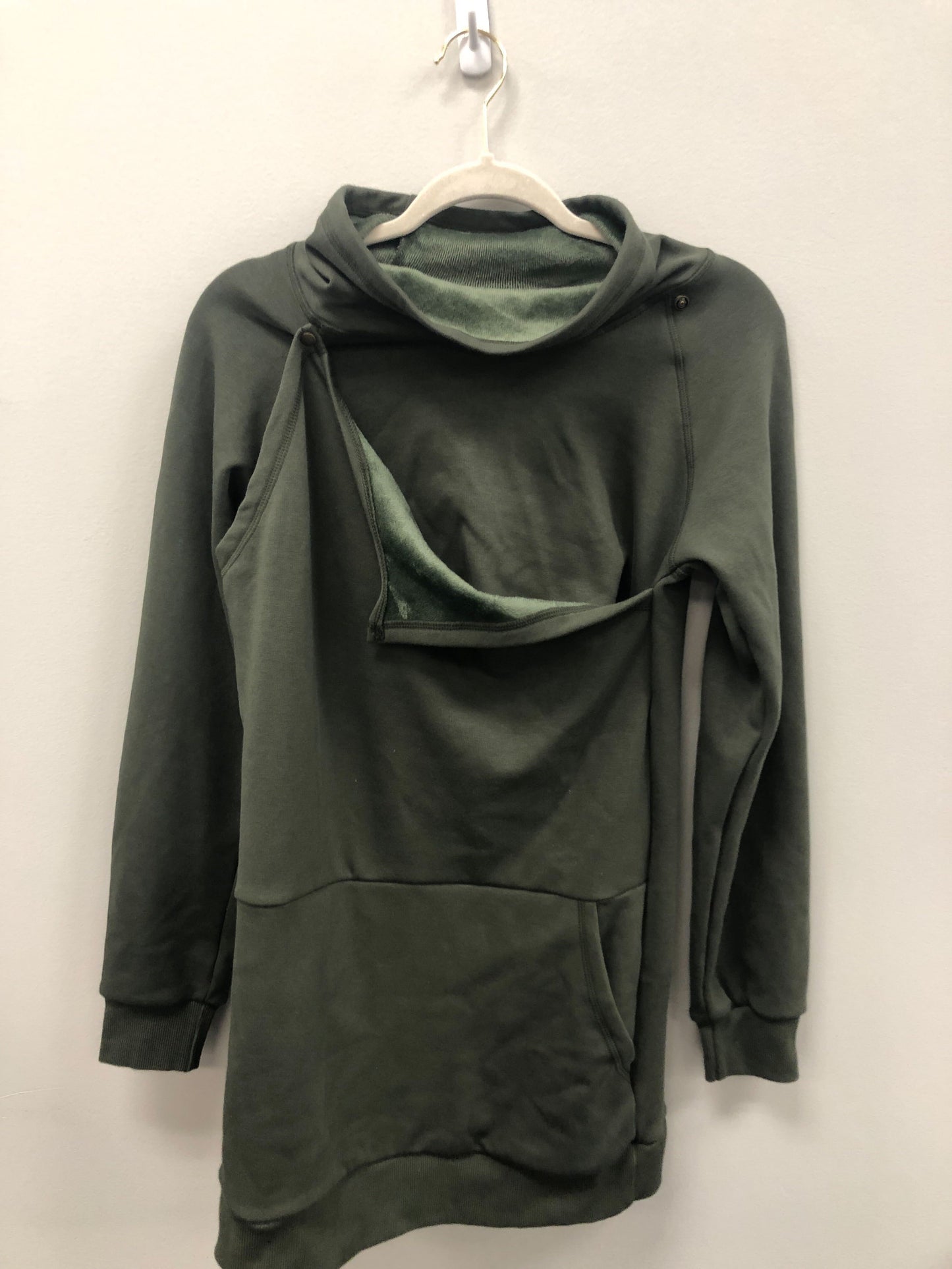 Outlet 5749 - Latched Mama Harbor Snap Nursing Pullover - Green - Medium