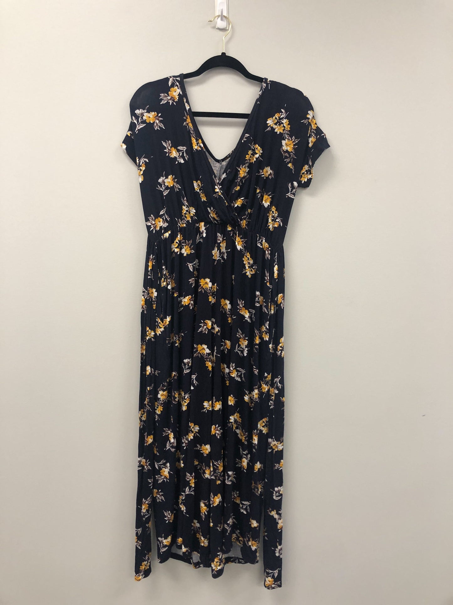 Outlet 5887 - Latched Mama V-Neck Nursing Jumpsuit - Canary Blooms - Medium