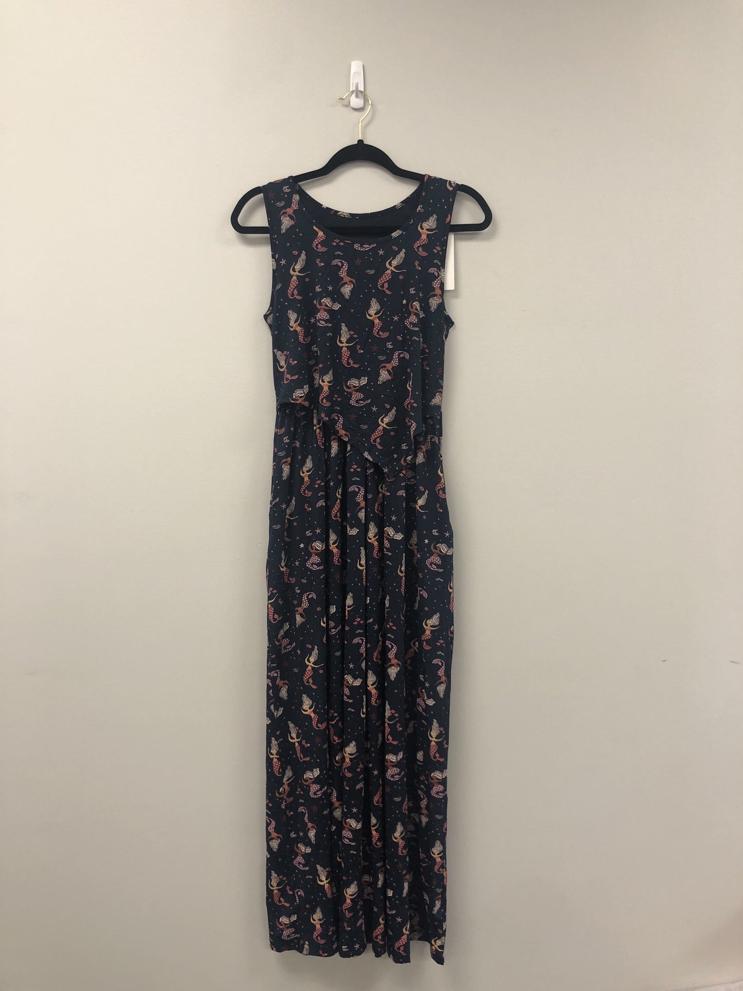 Outlet 5494 - Latched Mama Boardwalk Nursing Maxi - Mermaids - Small