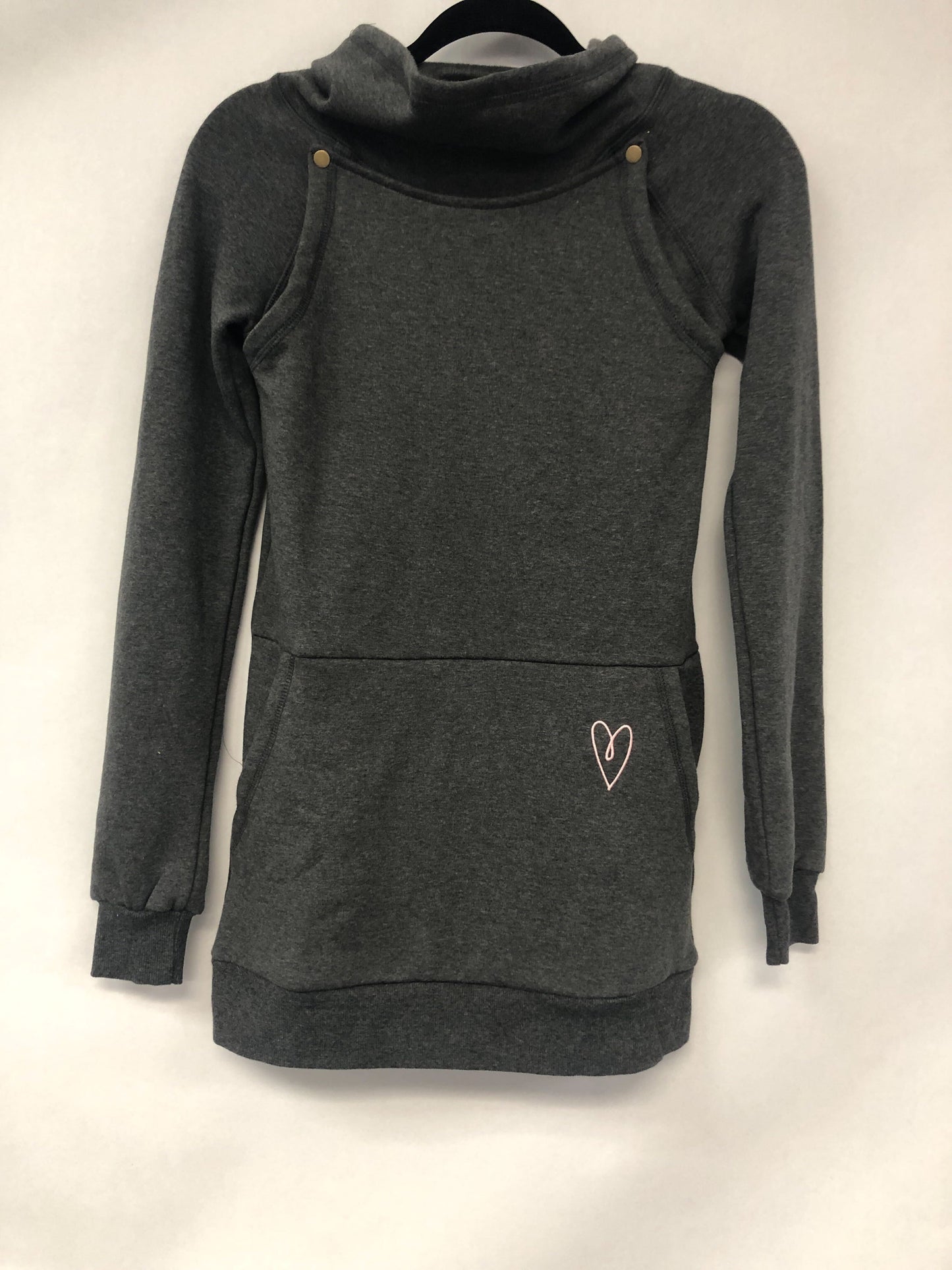 Outlet 6085 - Latched Mama Embroidered Harbor Snap Nursing Pullover - Charcoal - Extra Extra Small