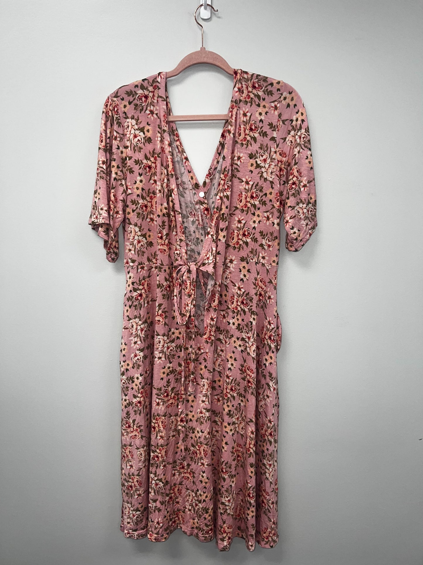 Outlet 5685 - Latched Mama Labor & Postpartum Wrap Dress - Mossy Meadow - Extra Large