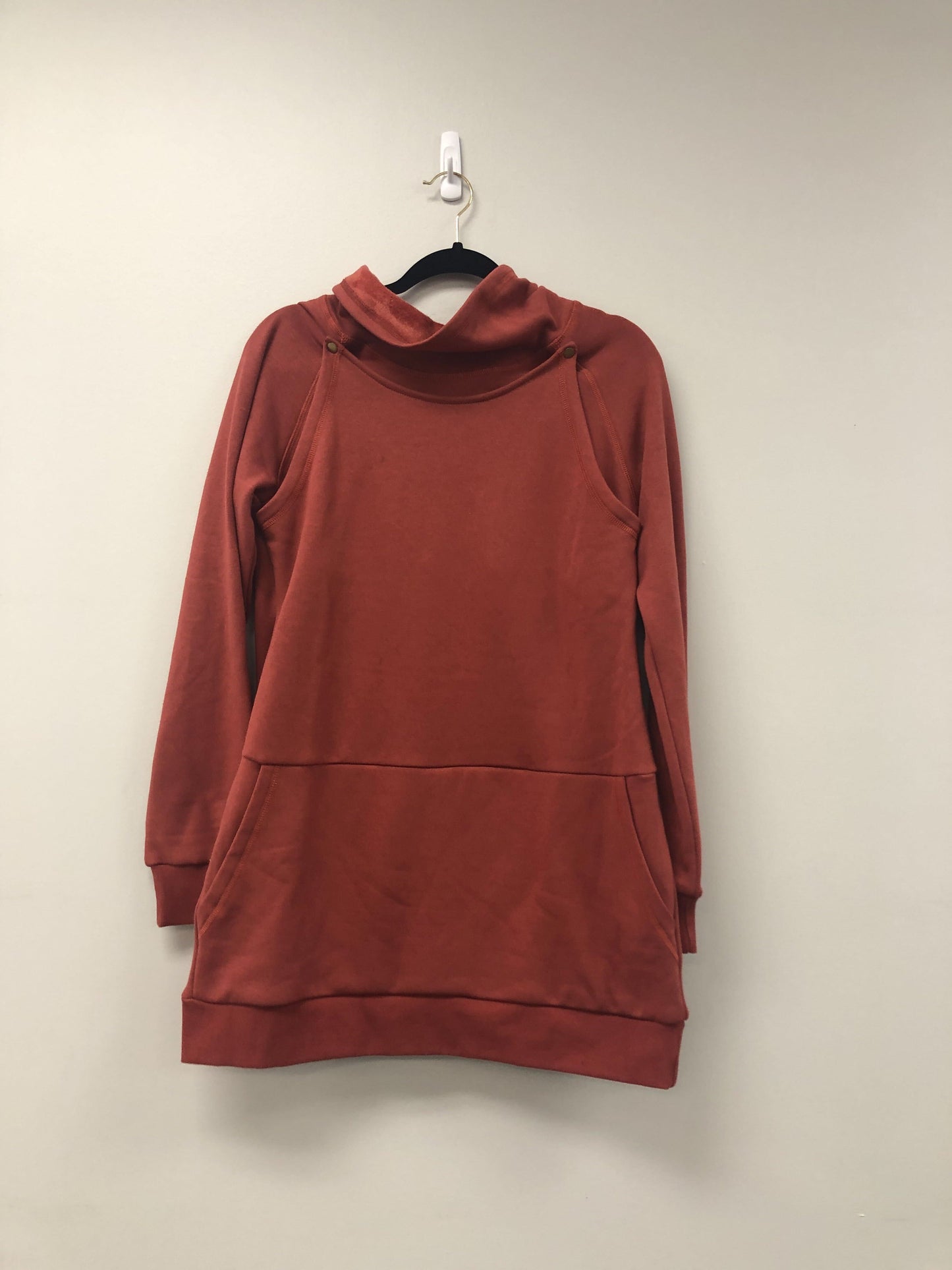 Outlet 5585 - Latched Mama Harbor Snap Nursing Pullover - Rust - Large