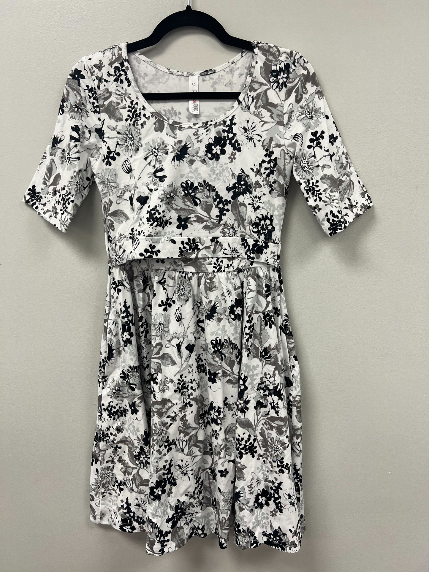 Outlet 5692 - Latched Mama Simple Cotton Nursing Dress - Icicle - Extra Small