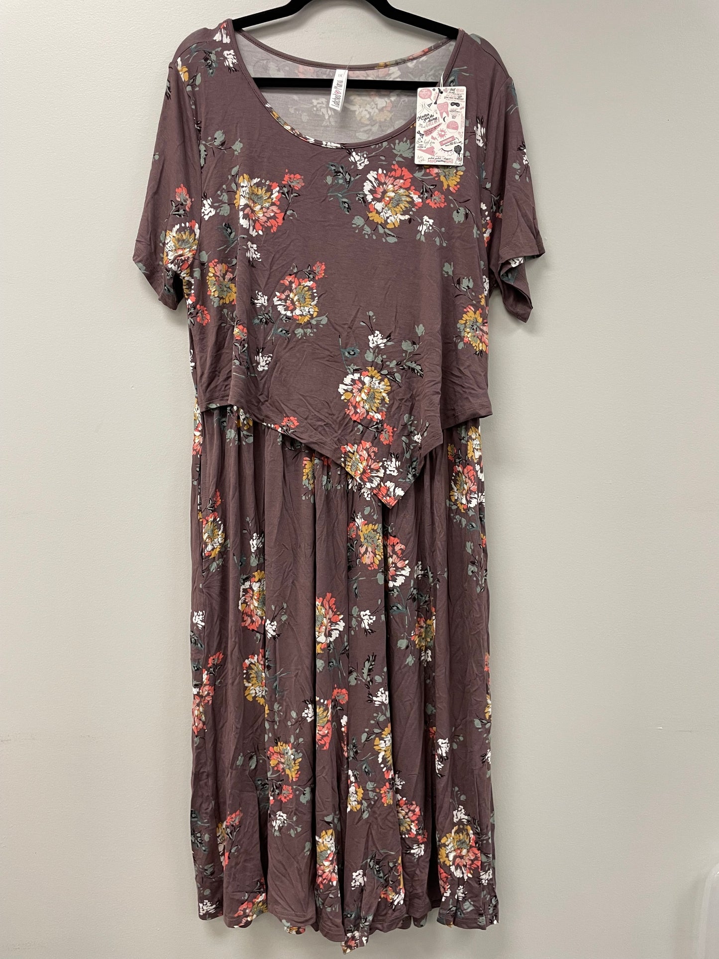 Outlet 5797 - Latched Mama Boardwalk Nursing Romper - Cobblestone Floral - 1X