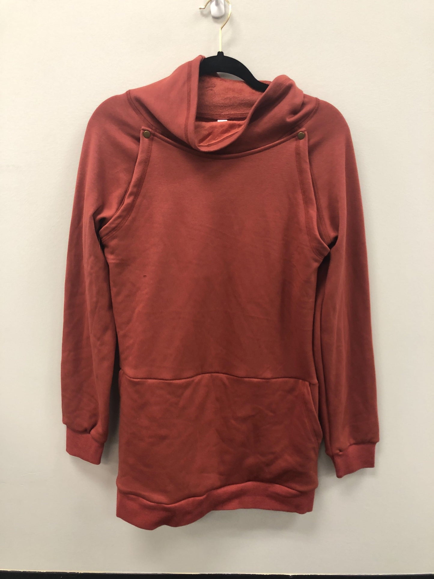Outlet 5742 - Latched Mama Harbor Snap Nursing Pullover - Rust - Large