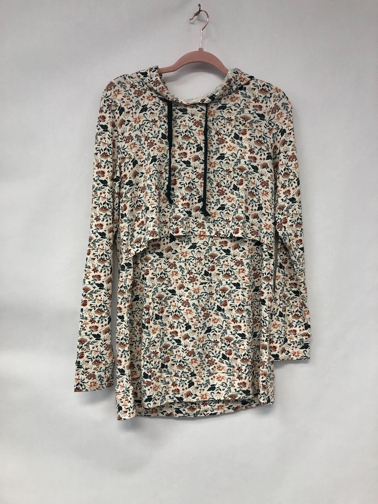 Outlet 6237 - Latched Mama Cloud Nursing Hoodie - Wonderland Floral - Large