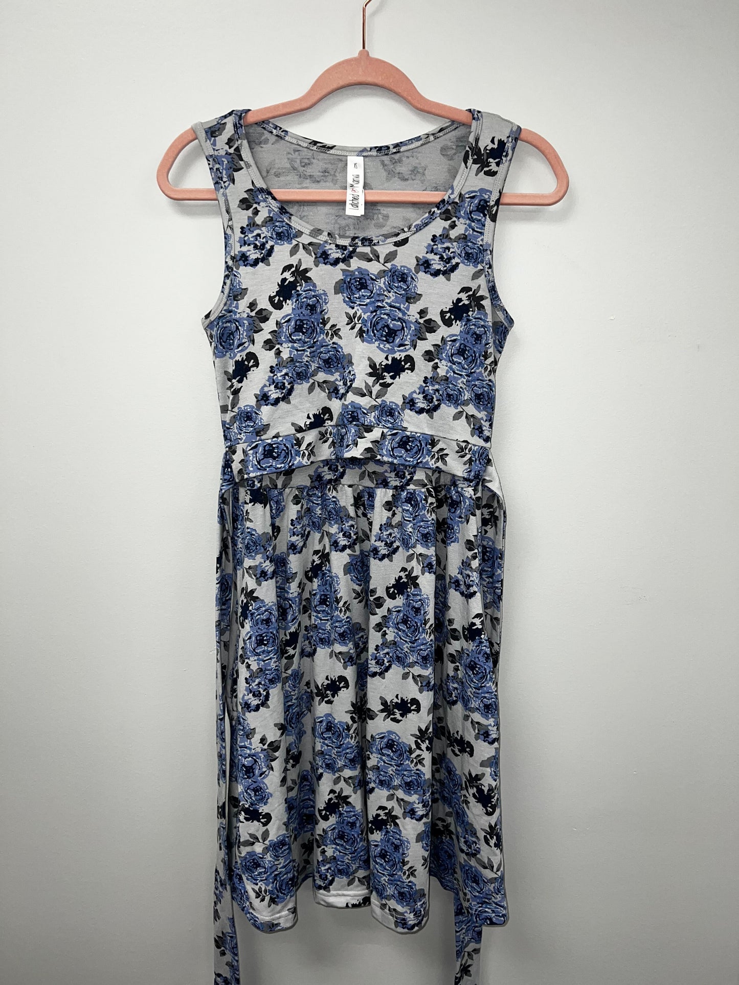 Outlet 5680 - Latched Mama Sunkissed Nursing Sundress - Periwinkle Bouquet - Extra Small