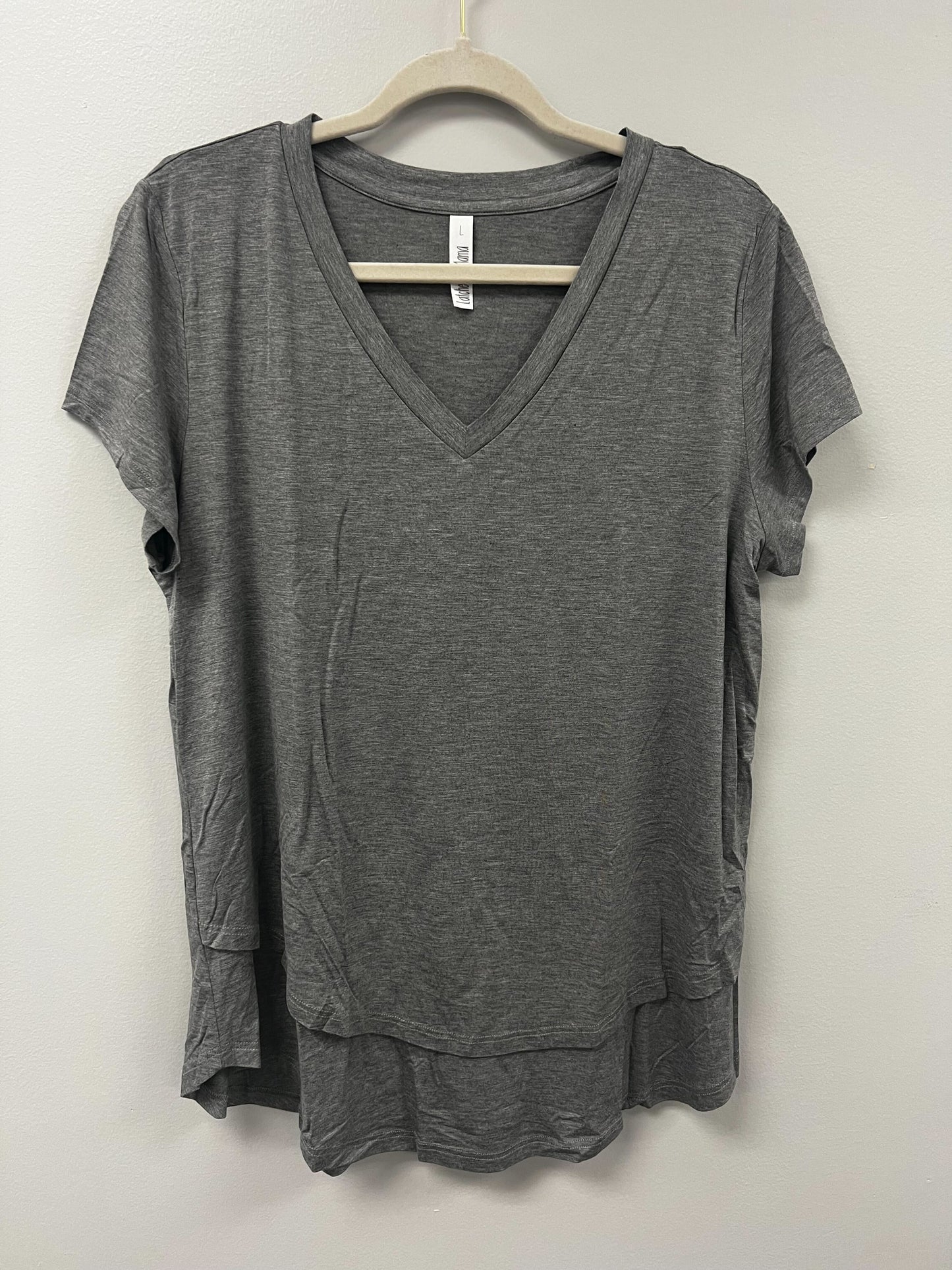 Outlet 5733 - V-Neck Boyfriend Nursing Tee - Light Grey - Large