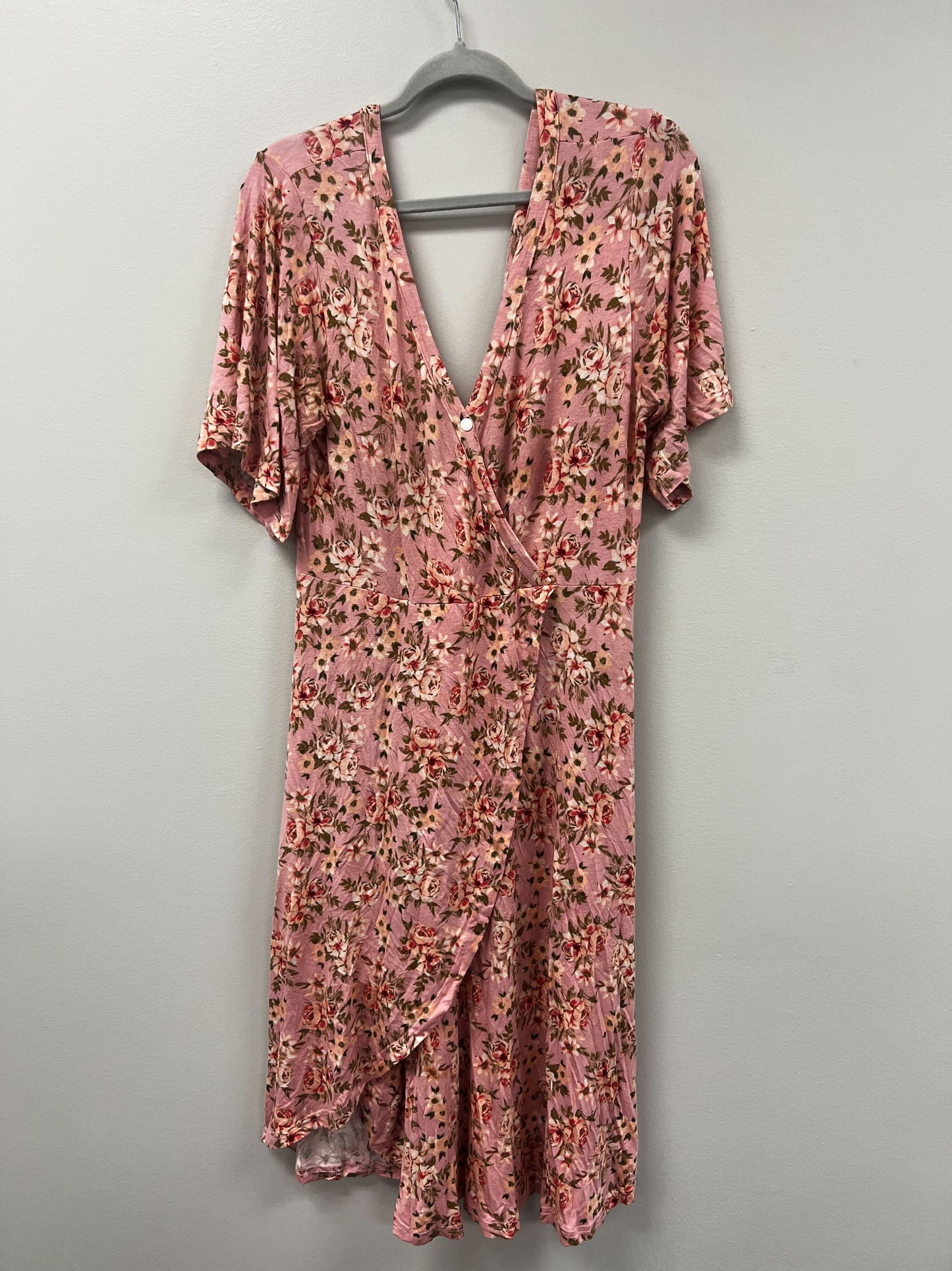 Outlet 5913 - Latched Mama Labor & Postpartum Wrap Dress - Mossy Meadow - Large