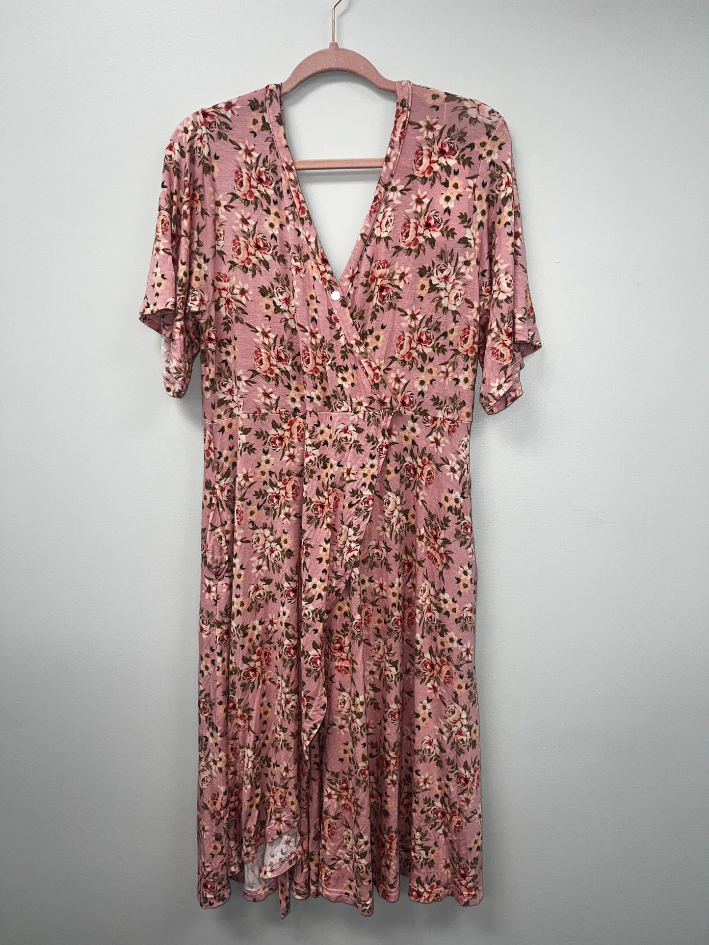 Outlet 5685 - Latched Mama Labor & Postpartum Wrap Dress - Mossy Meadow - Extra Large