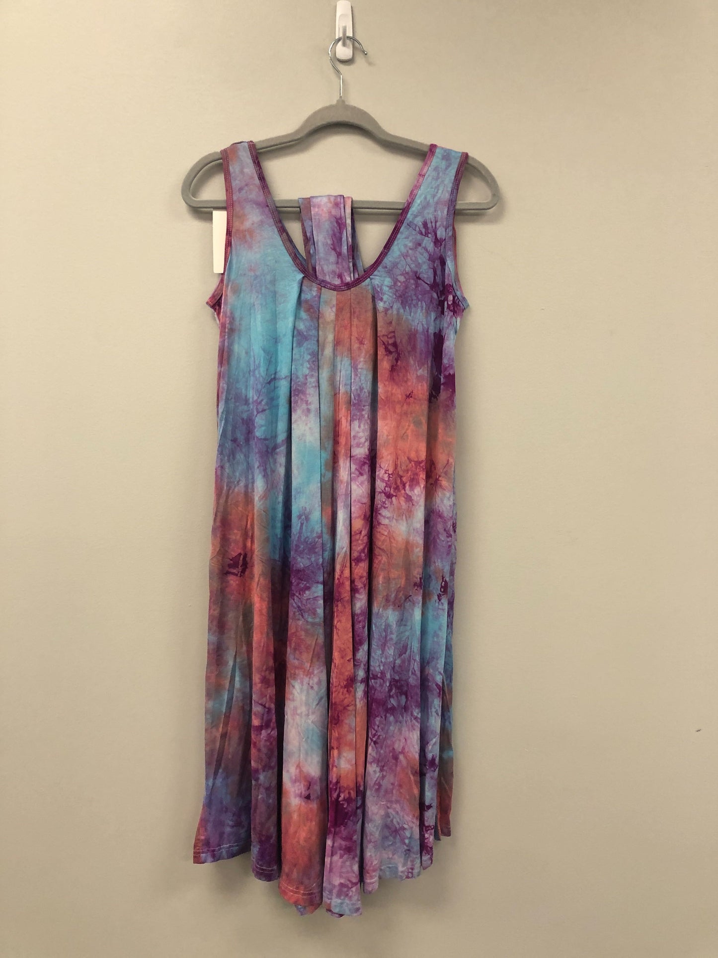 Outlet 5863 - Latched Mama Printed Nursing Romper - Vibrant Sunset - Petite