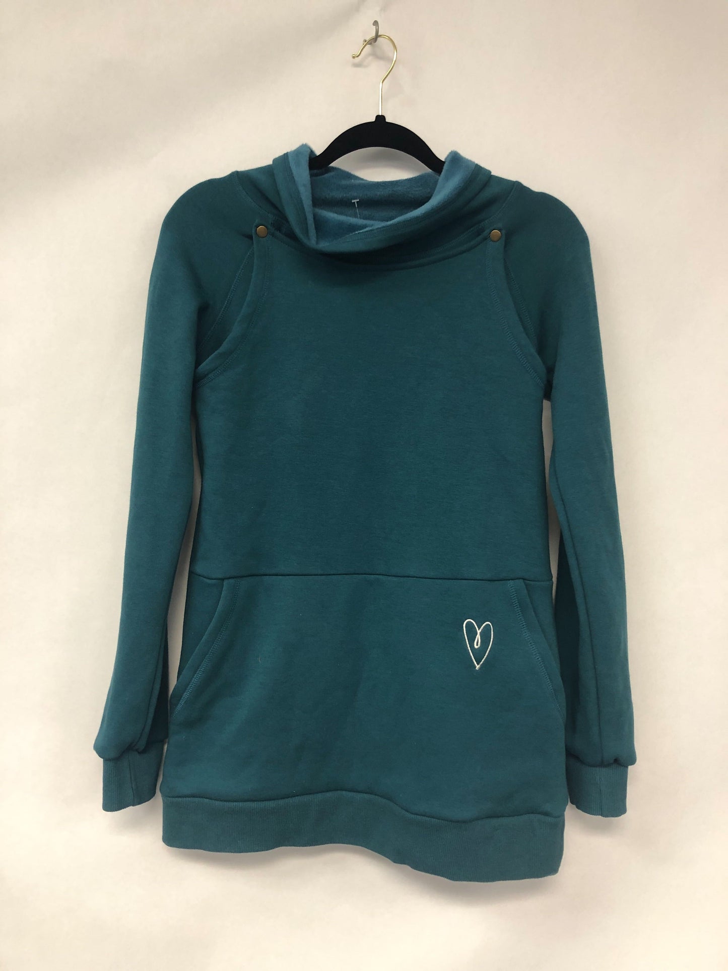 Outlet 6079 - Latched Mama Embroidered Harbor Snap Nursing Pullover - Peacock - Extra Small
