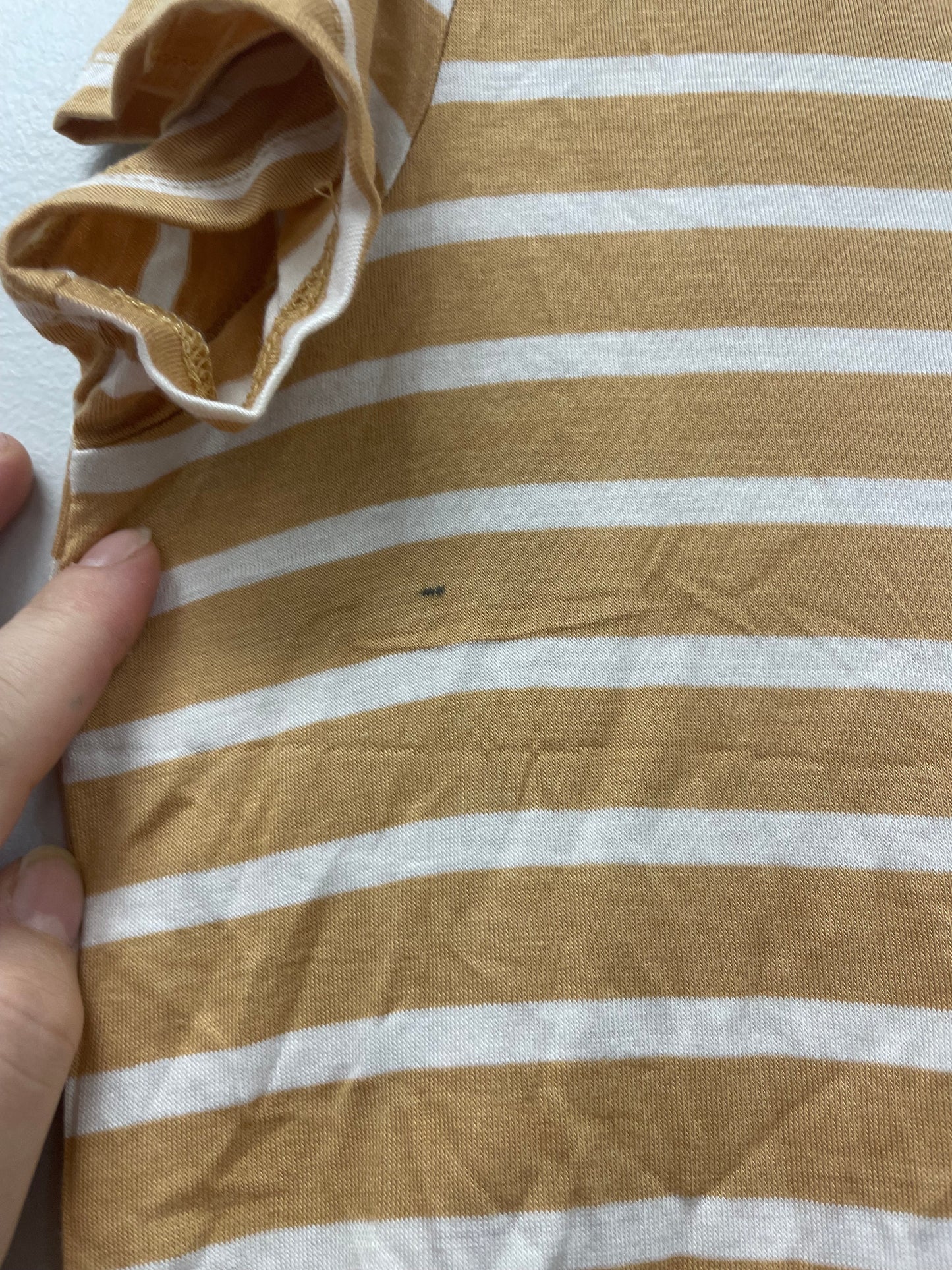 Outlet 5583 - Printed V-Neck Boyfriend Nursing Tee - Mustard Stripe - Small