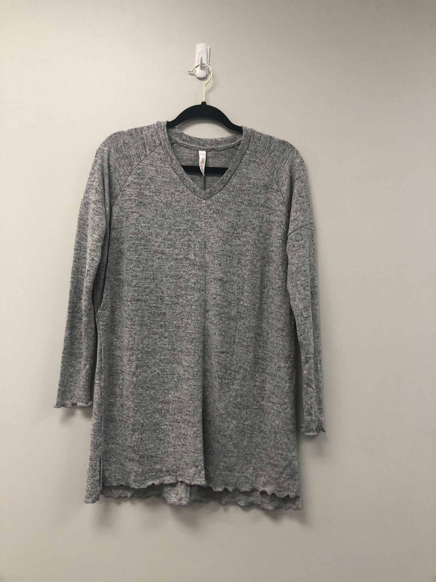 Outlet 5969 - Latched Mama Relaxed Sweater Nursing Tunic - Salt And Pepper - XS/S