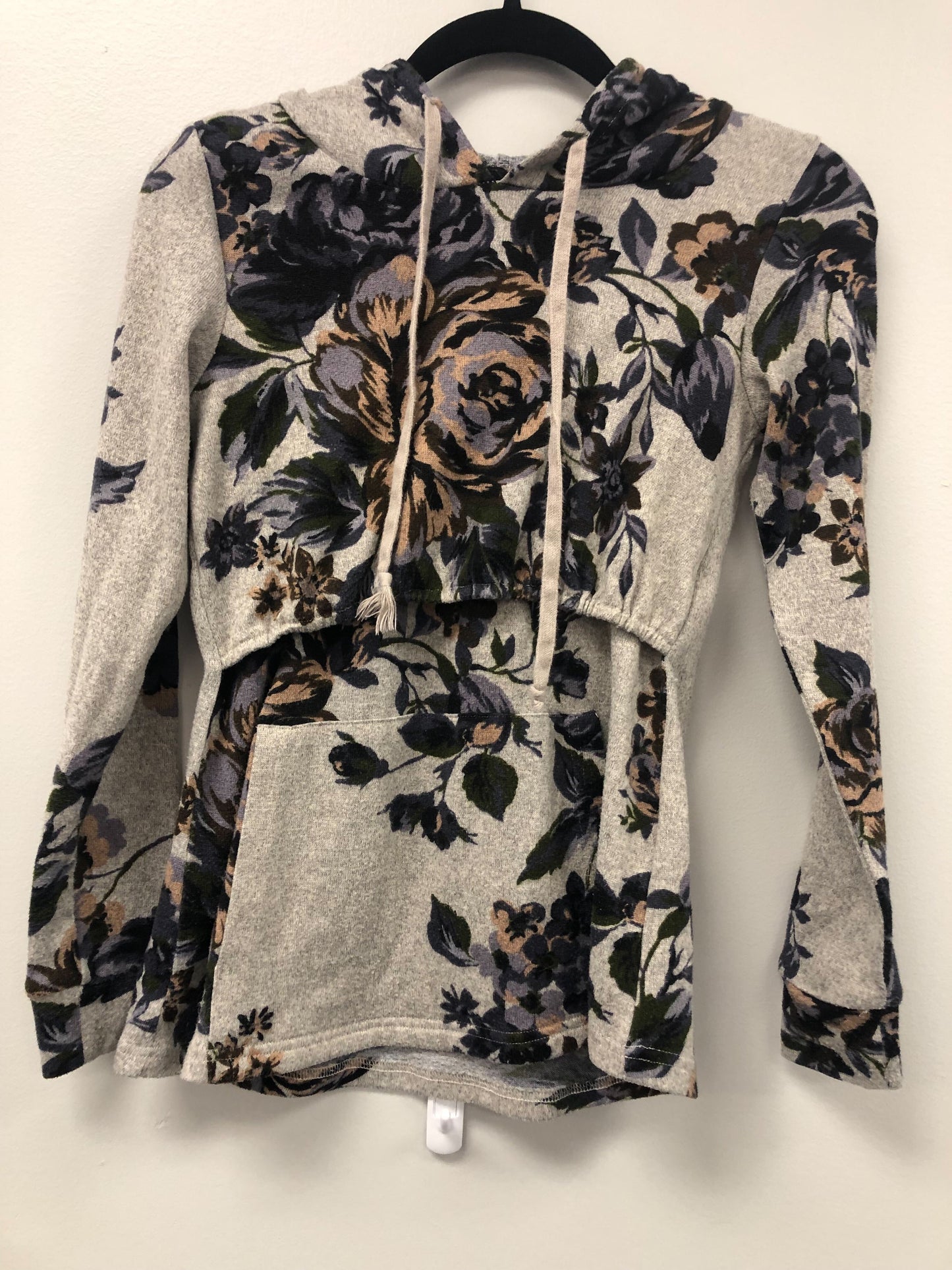 Outlet 5530 - Latched Mama Everyday Nursing Hoodie - Winter Rose - Extra Extra Small