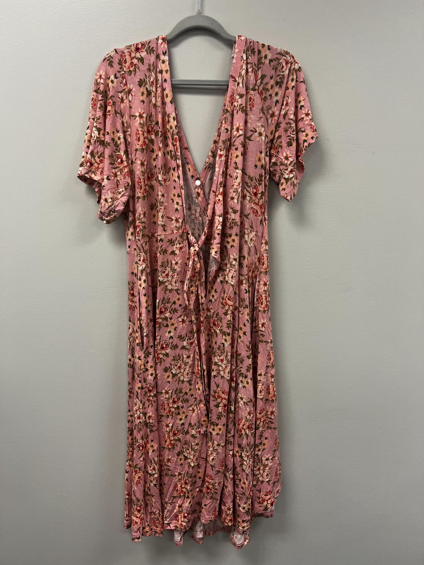 Outlet 5913 - Latched Mama Labor & Postpartum Wrap Dress - Mossy Meadow - Large