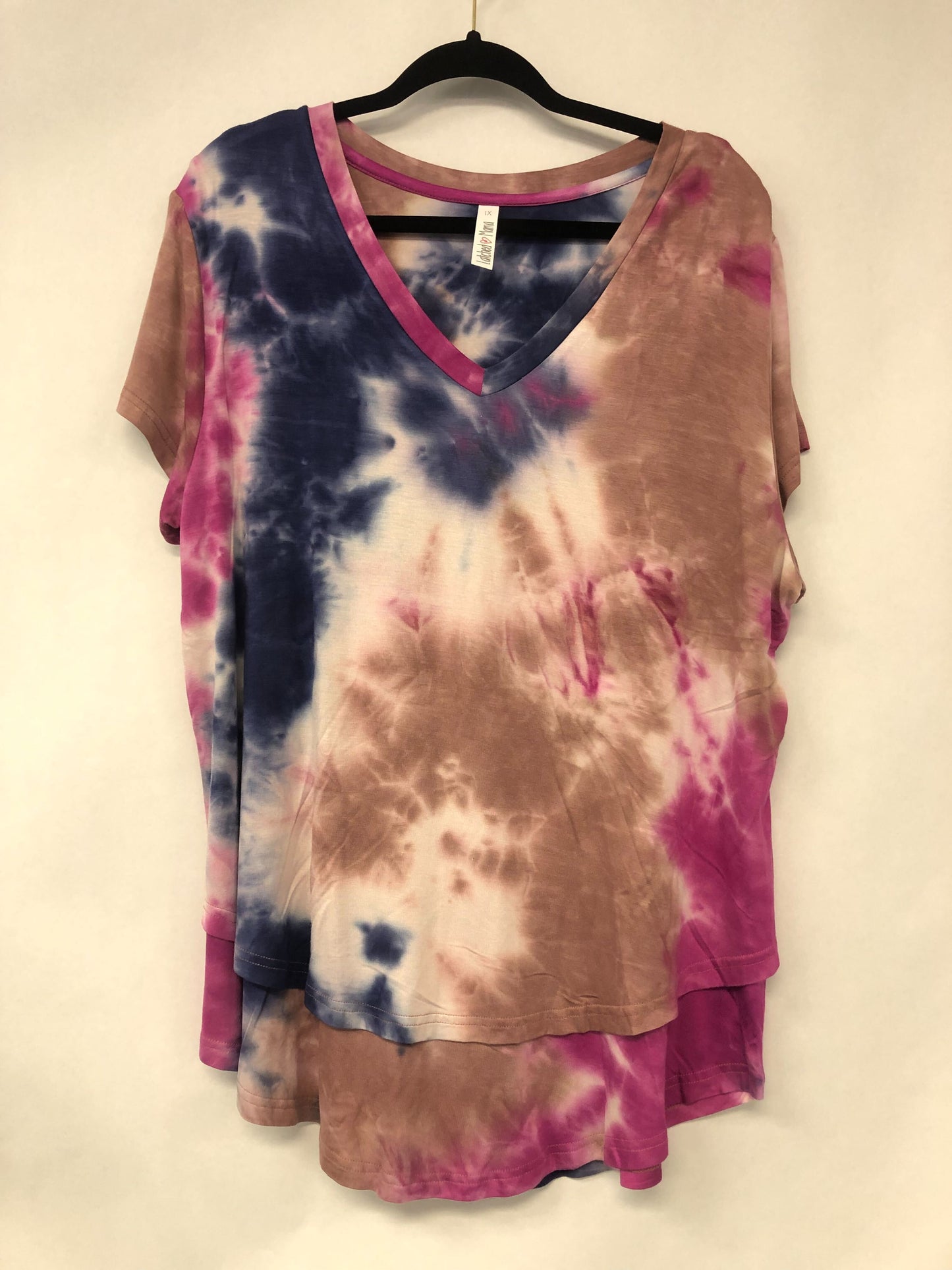 Outlet 6163 - V-Neck Boyfriend Nursing Tee - Blue/Brown/Pink Tie Dye - 1X