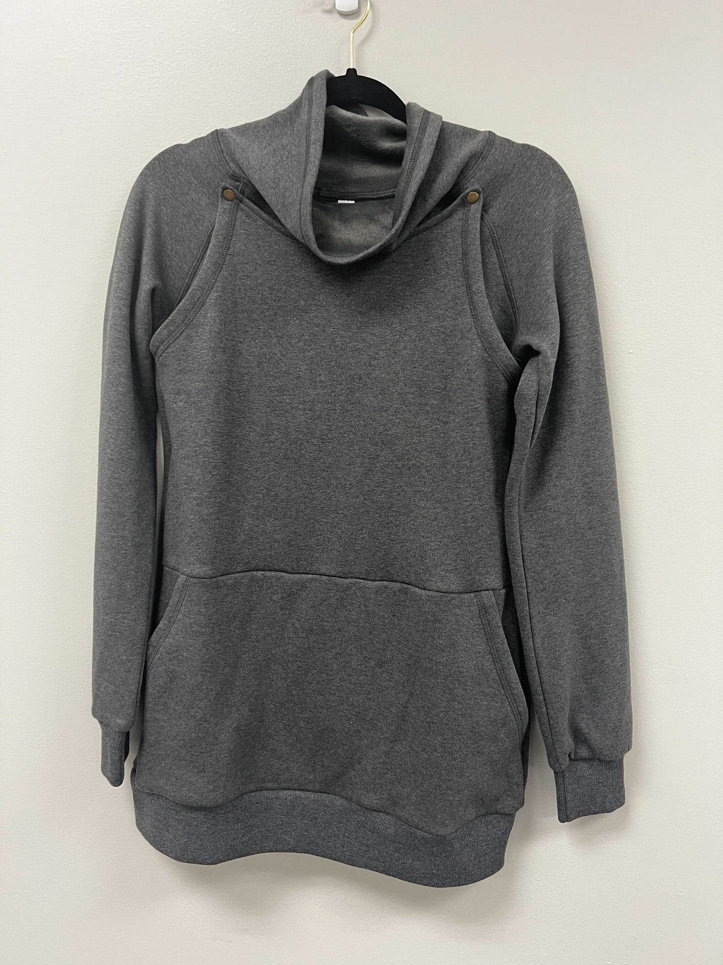 Outlet 5571 - Latched Mama Harbor Snap Nursing Pullover - Charcoal - Small