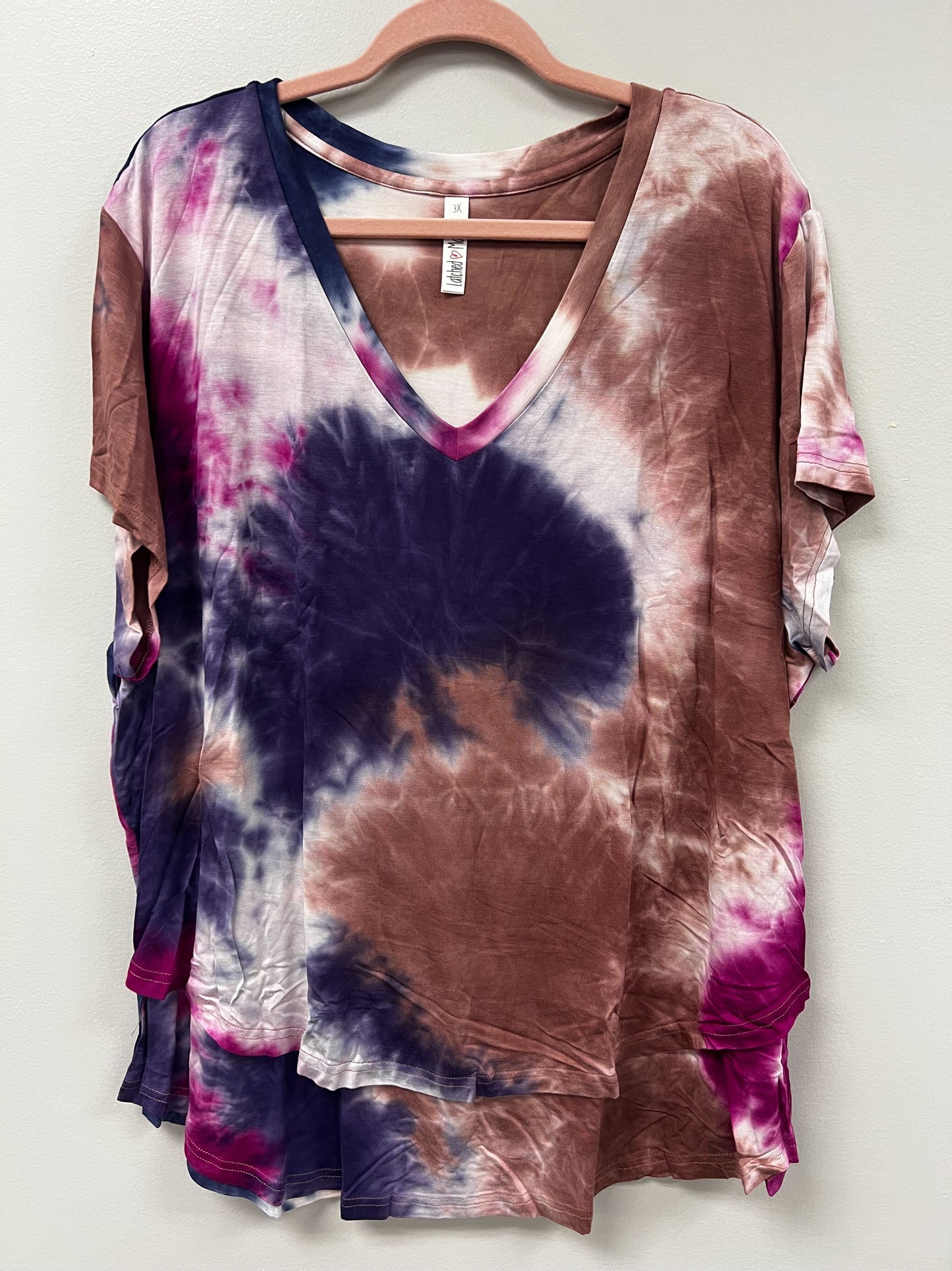 Outlet 5702 - Printed V-Neck Boyfriend Nursing Tee - Blue/Brown/Pink Tie Dye - 3X