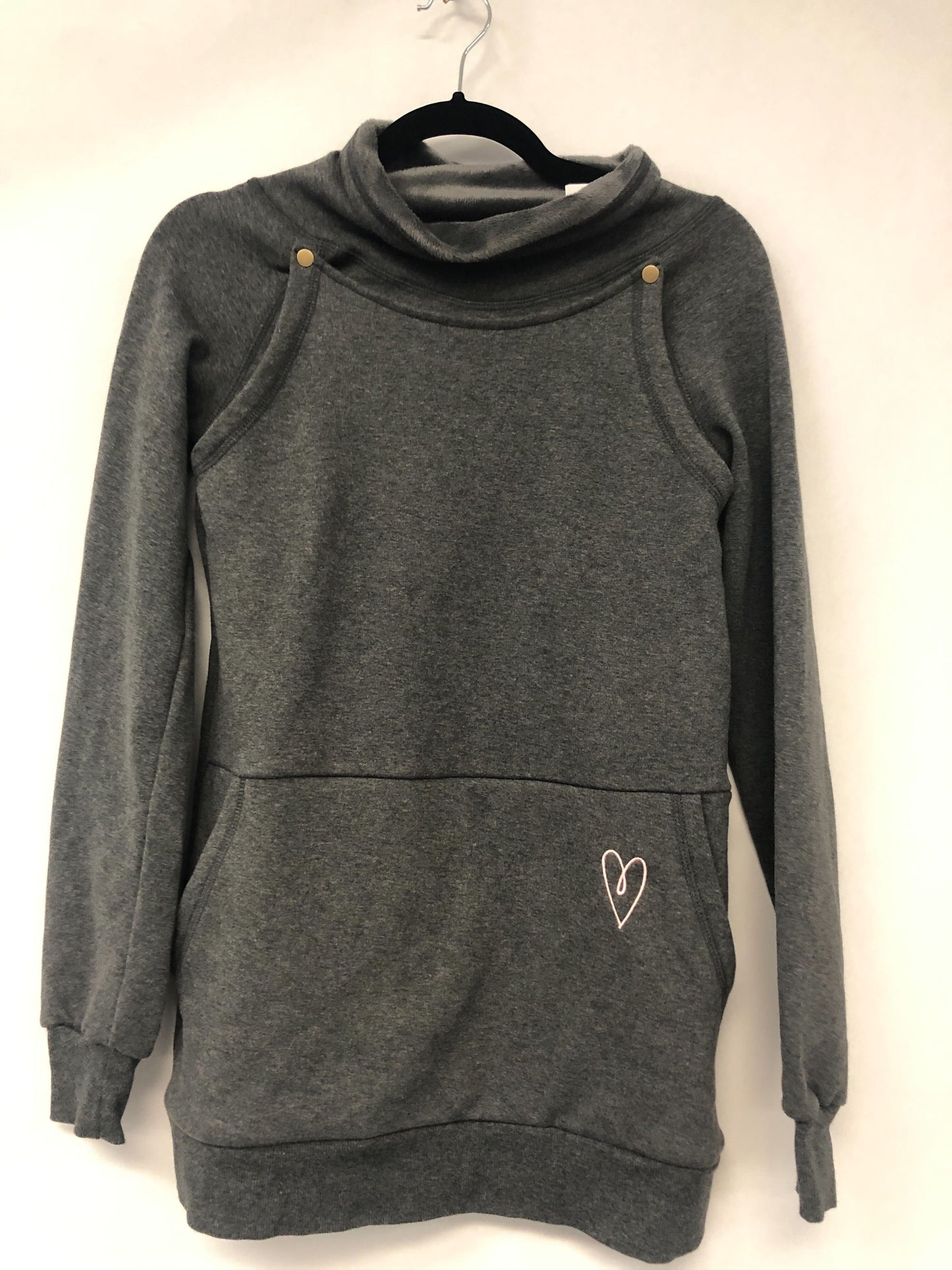 Outlet 6088 - Latched Mama Embroidered Harbor Snap Nursing Pullover - Charcoal - Extra Small