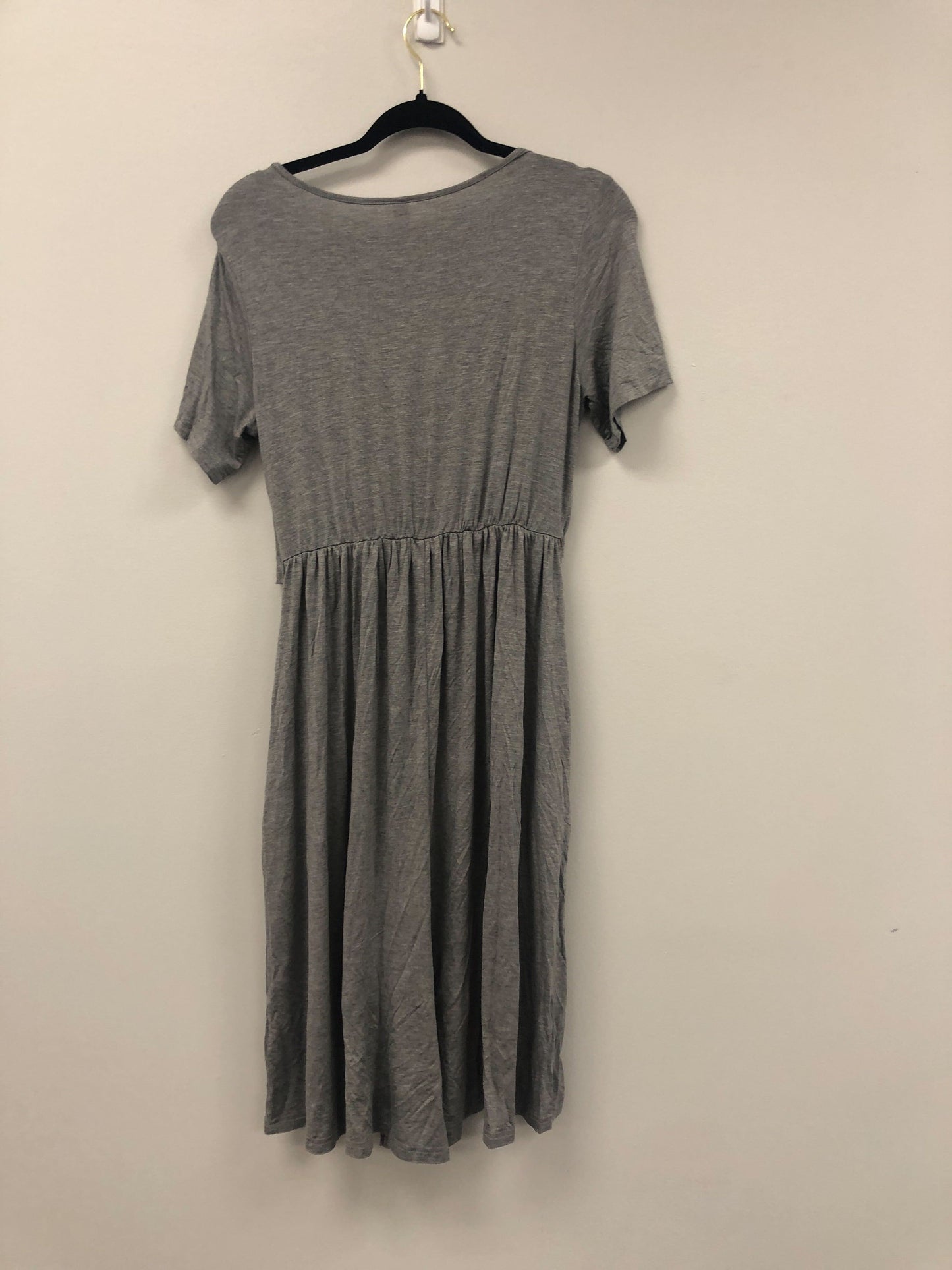 Outlet 5889 - Latched Mama Boardwalk Nursing Romper - Light Grey - Medium