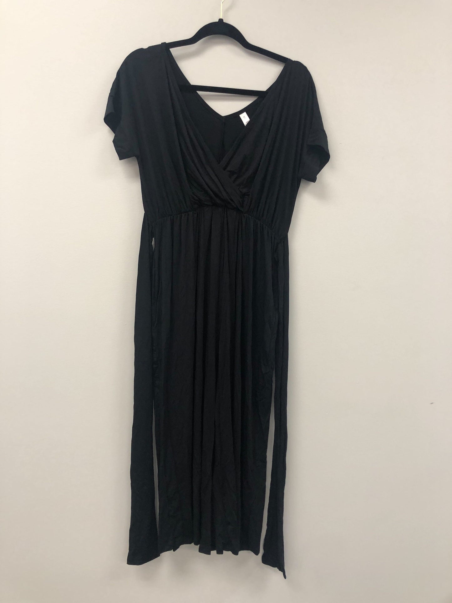 Outlet 5886 - Latched Mama V-Neck Nursing Jumpsuit - Black - Medium