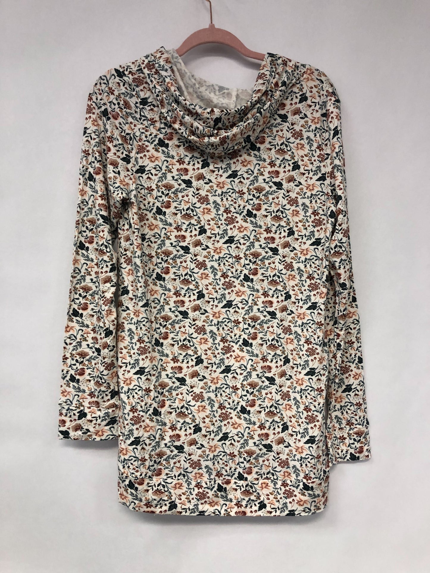 Outlet 6237 - Latched Mama Cloud Nursing Hoodie - Wonderland Floral - Large