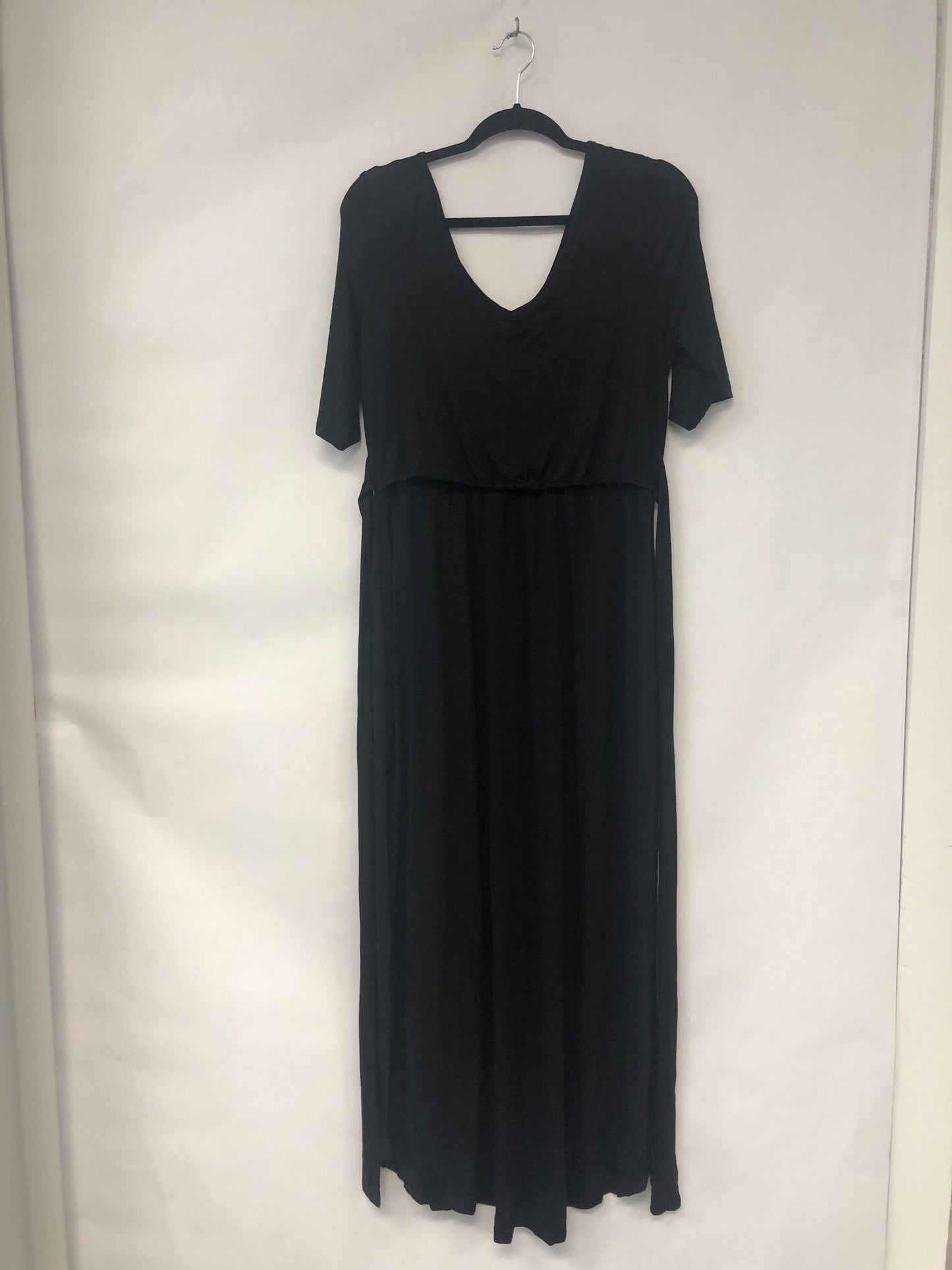 Outlet 6230 - Latched Mama Starlet Nursing Maxi - Black - Extra Large