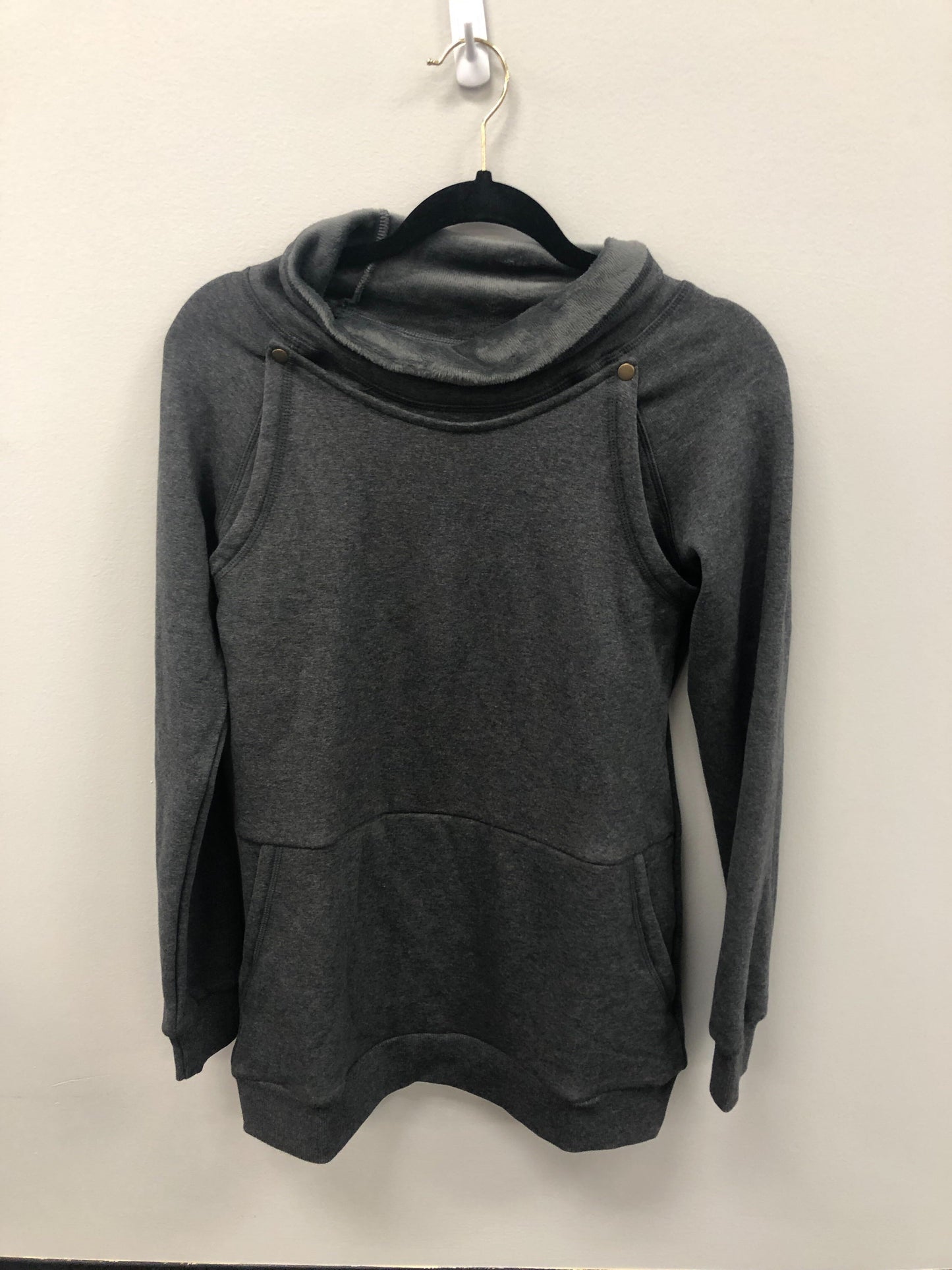 Outlet 5740 - Latched Mama Harbor Snap Nursing Pullover - Dark Charcoal - Small