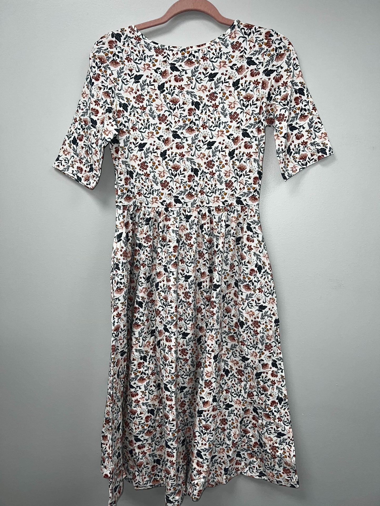 Outlet 5697 - Latched Mama Classic Cotton Nursing Dress - Wonderland Floral - Extra Small