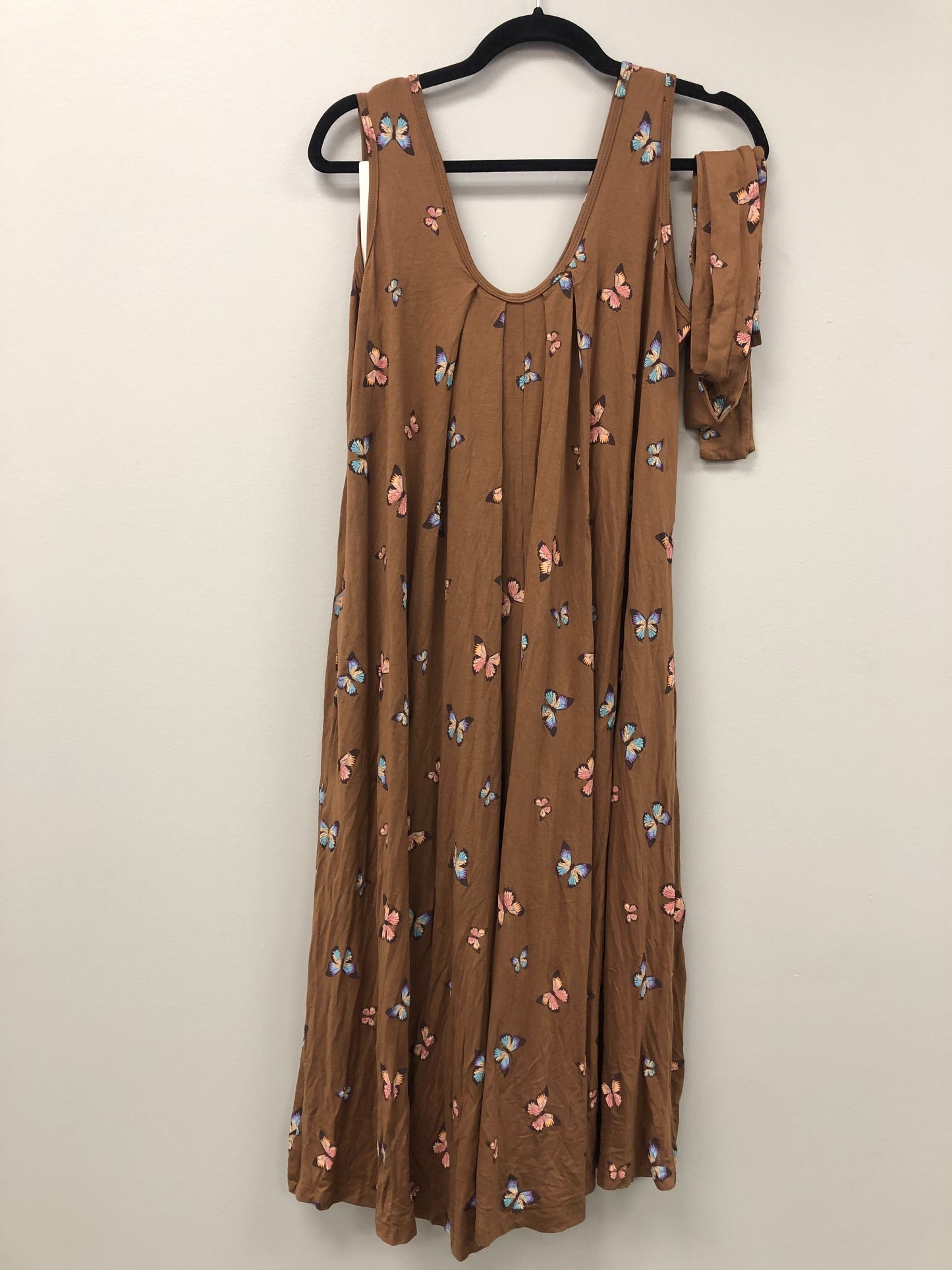 Outlet 5608 - Latched Mama Nursing Romper - Butterfly Kisses - Standard